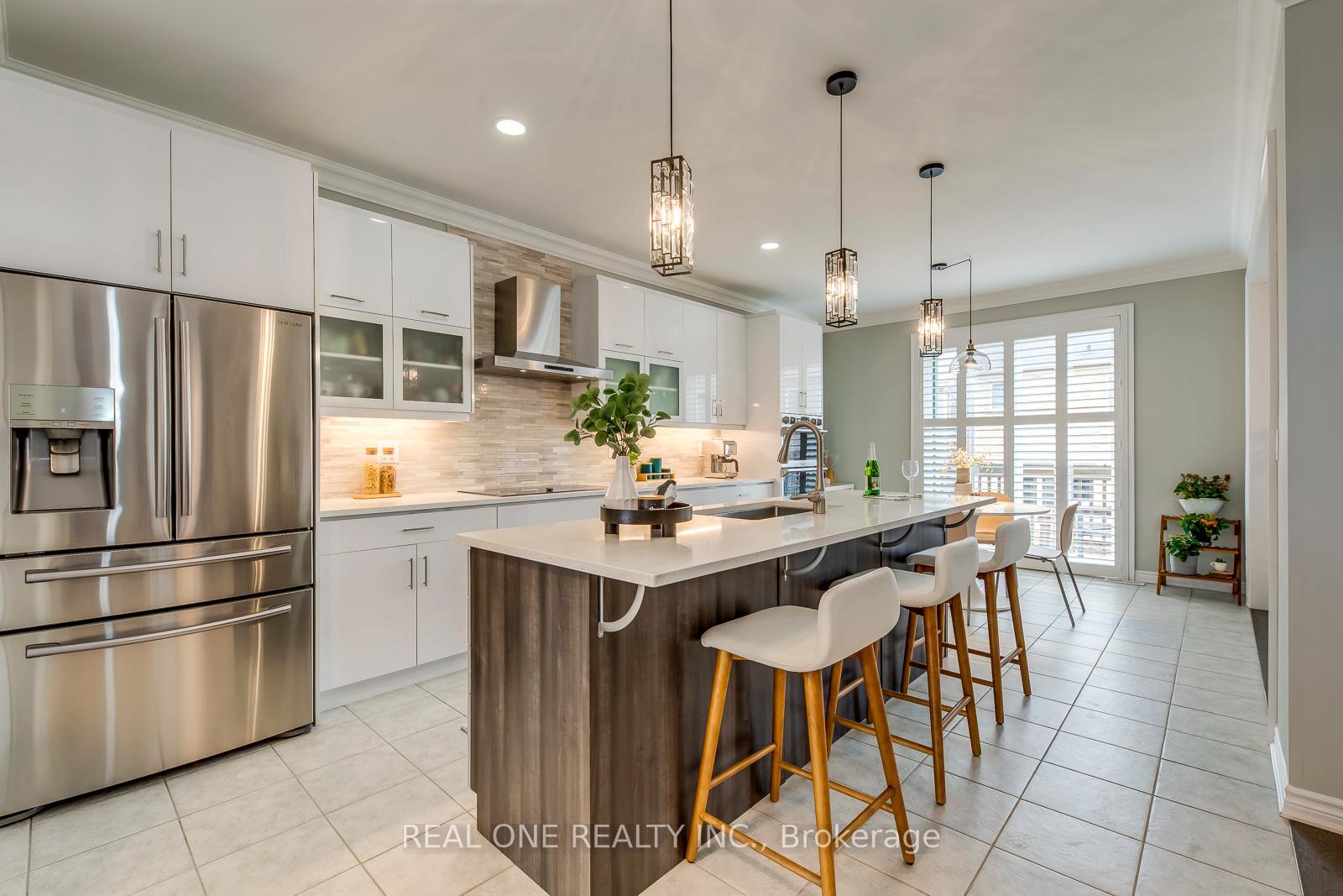 Photo 6 of 166 Stillwater Crescent, Hamilton, Waterdown — HOMEH
