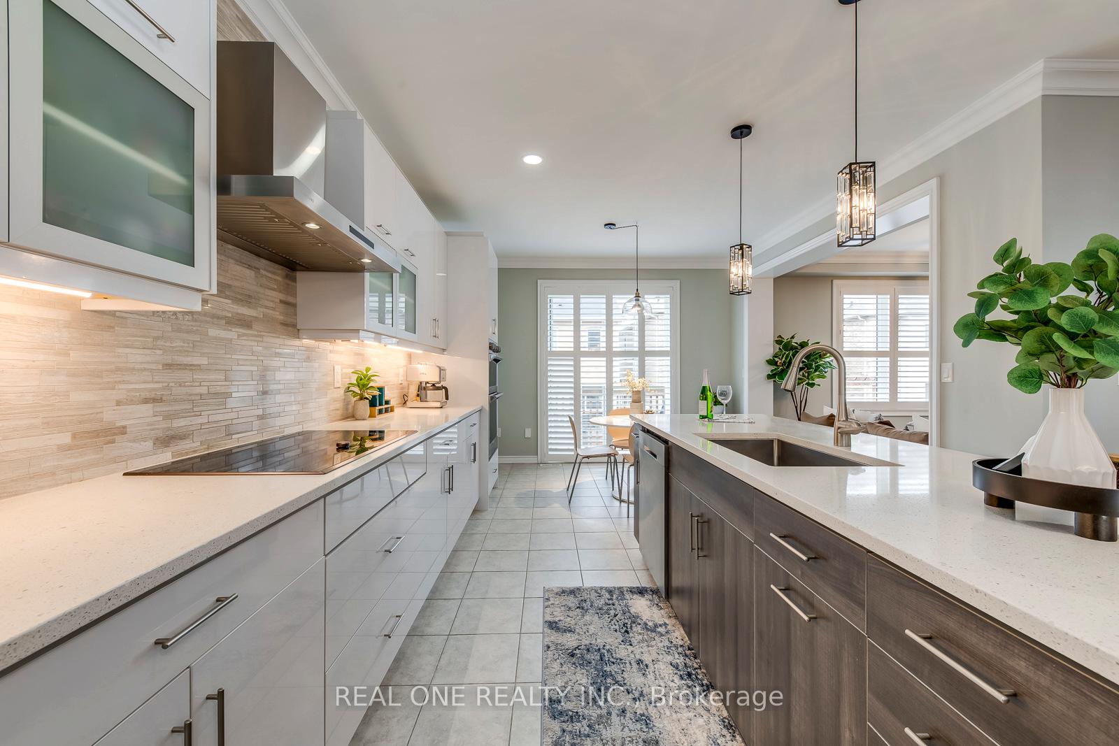 Photo 9 of 166 Stillwater Crescent, Hamilton, Waterdown — HOMEH