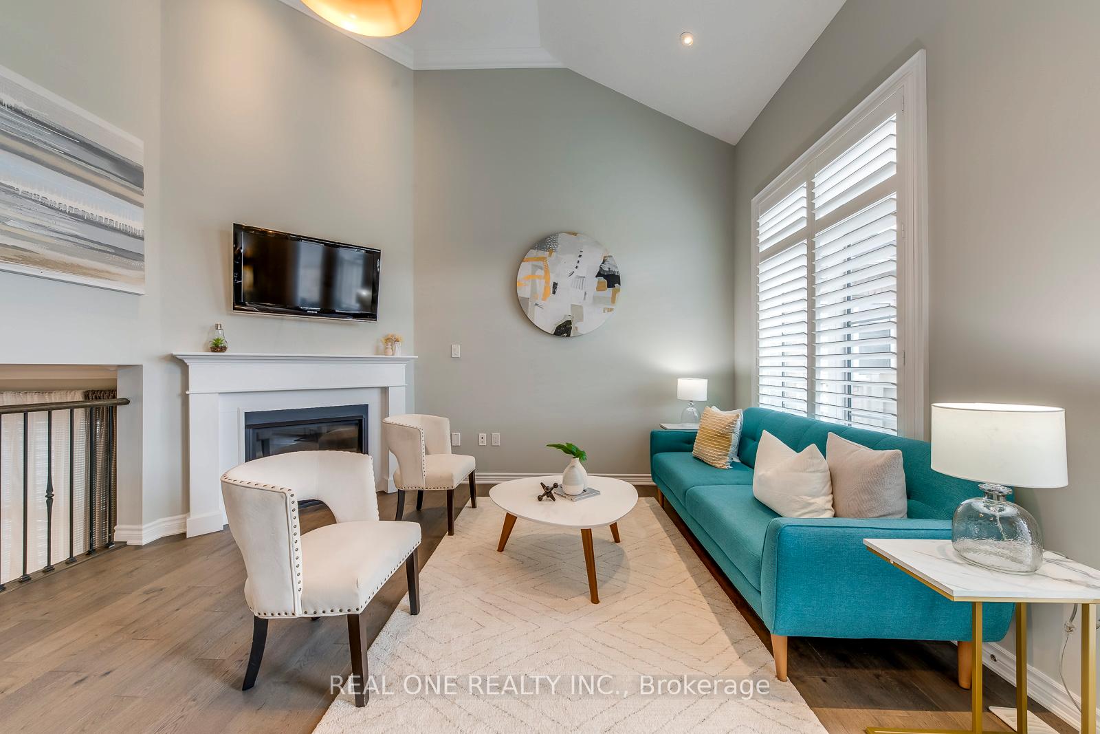 Photo 23 of 166 Stillwater Crescent, Hamilton, Waterdown — HOMEH