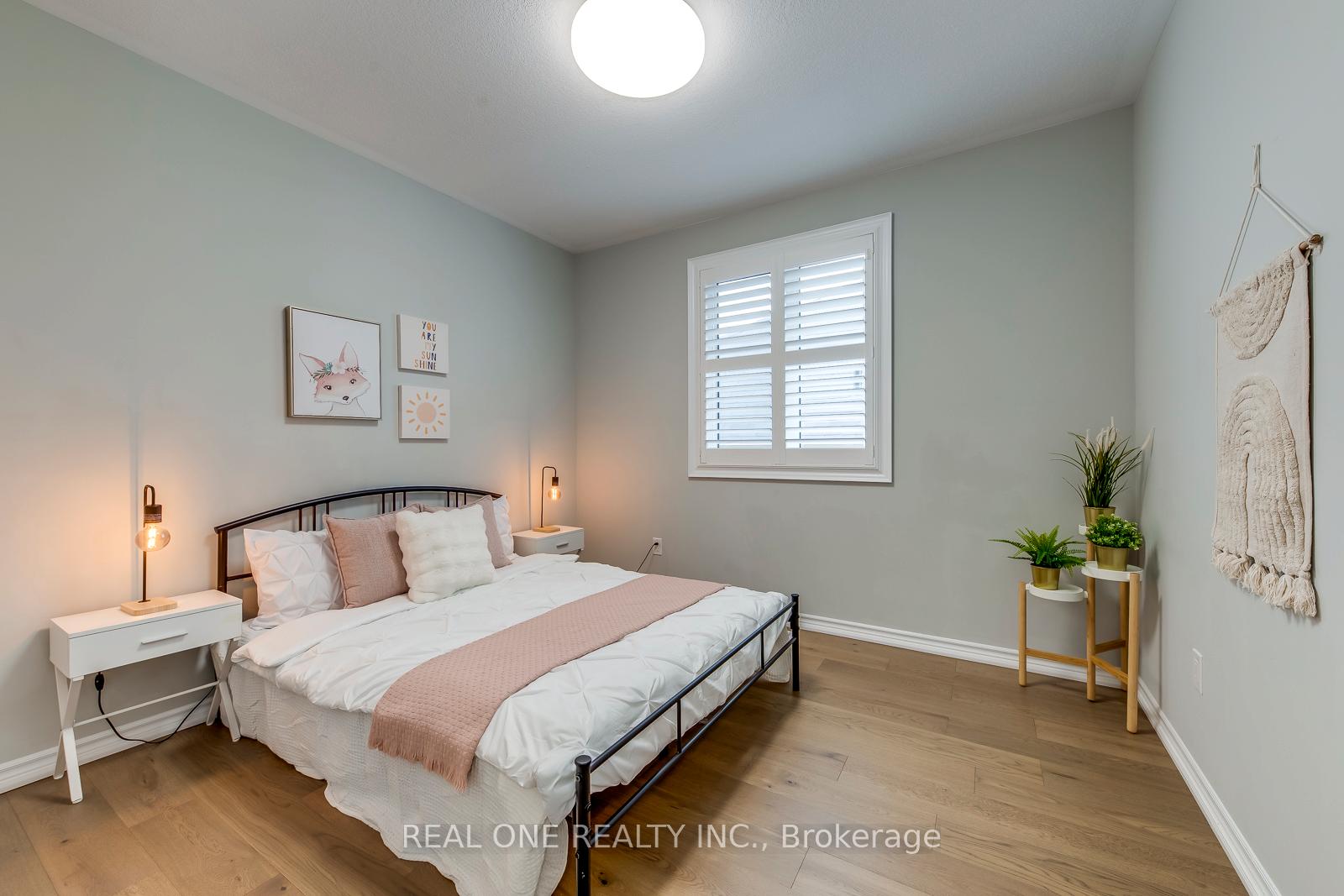 Photo 35 of 166 Stillwater Crescent, Hamilton, Waterdown — HOMEH
