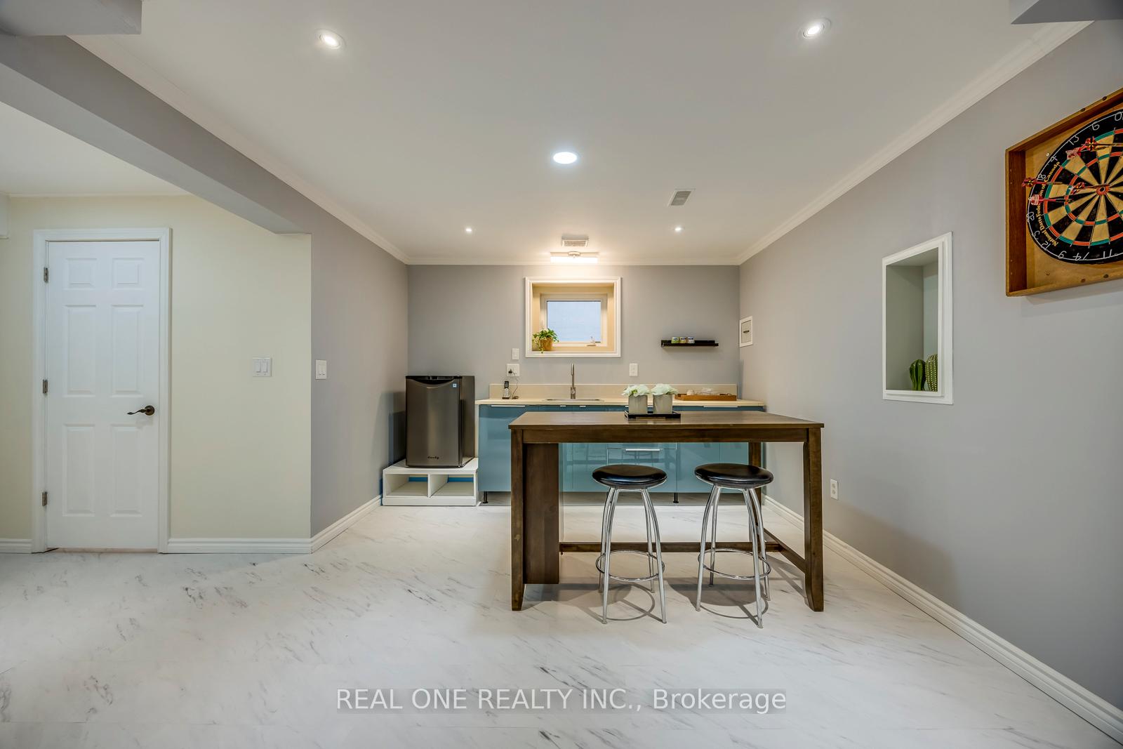 Photo 40 of 166 Stillwater Crescent, Hamilton, Waterdown — HOMEH