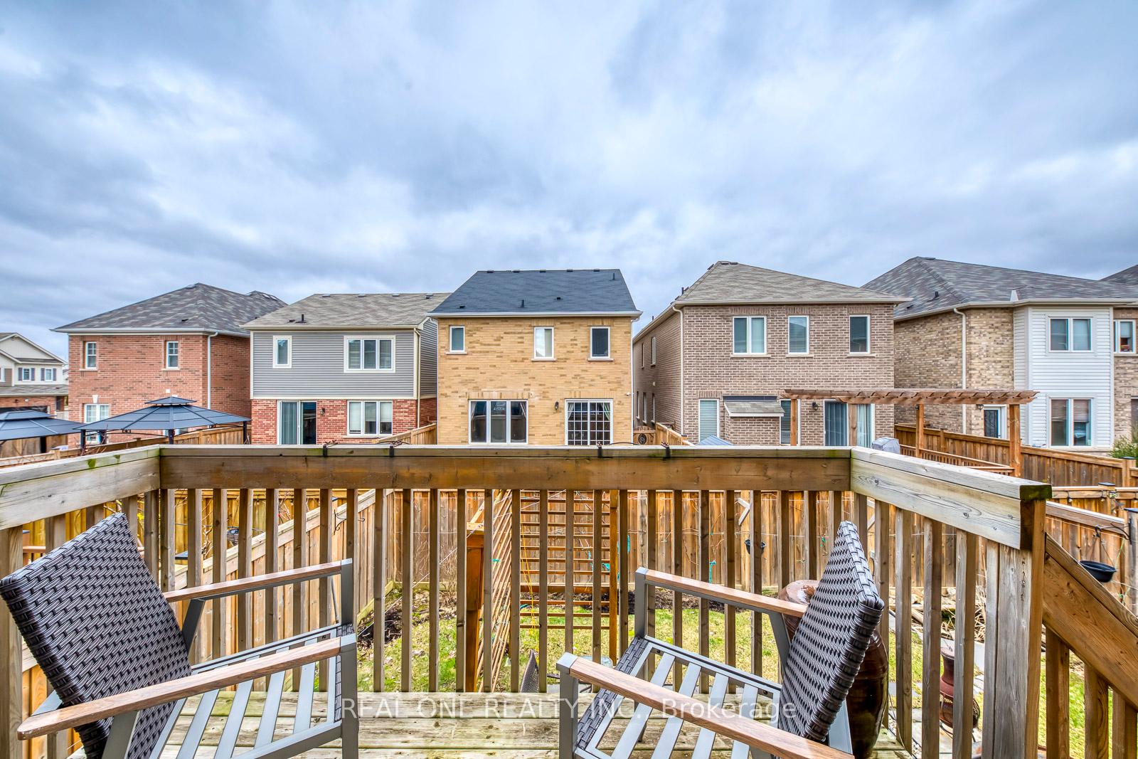Photo 47 of 166 Stillwater Crescent, Hamilton, Waterdown — HOMEH