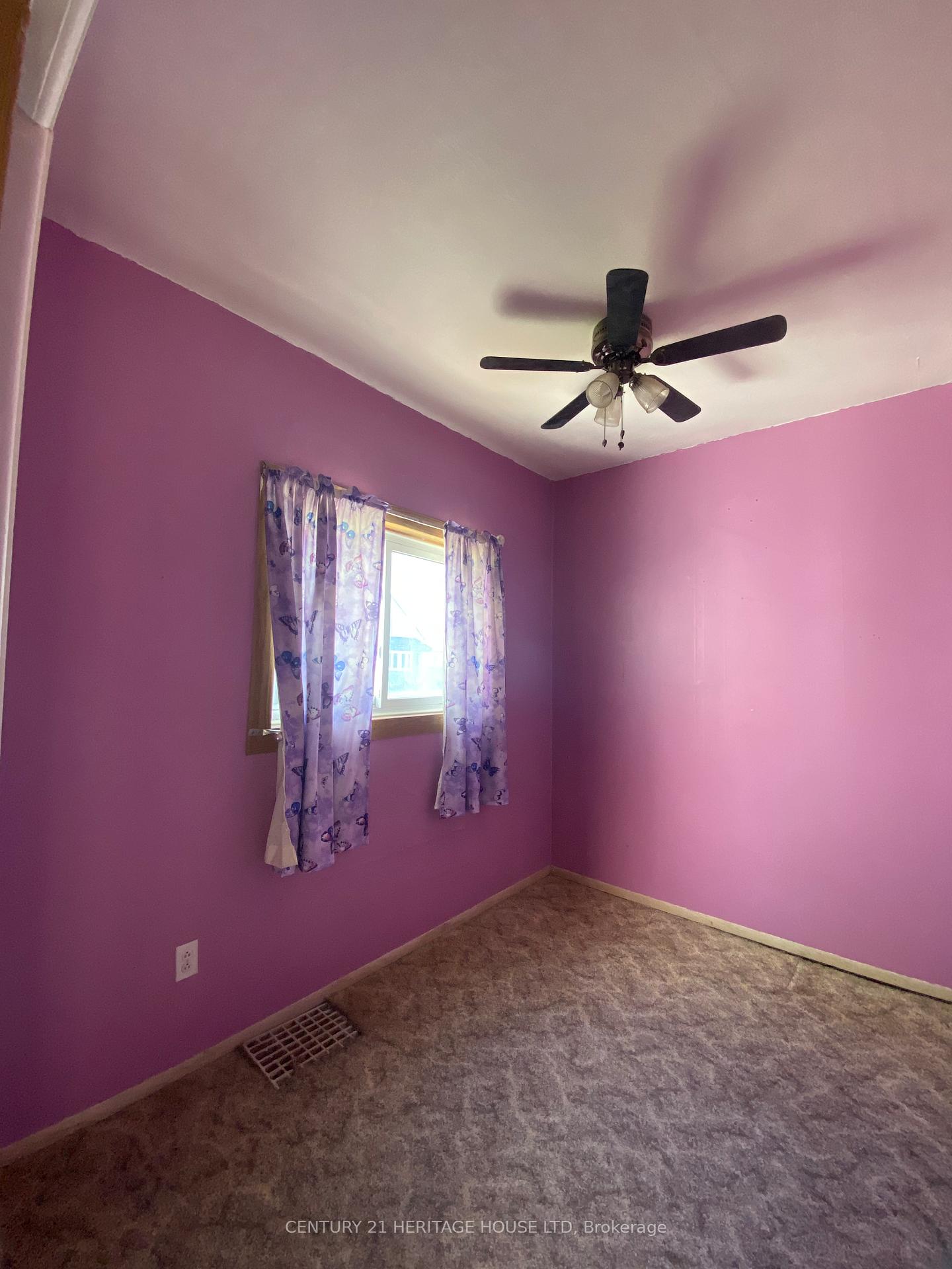 Photo 28 of 111 Elm Street, St. Thomas — HOMEH