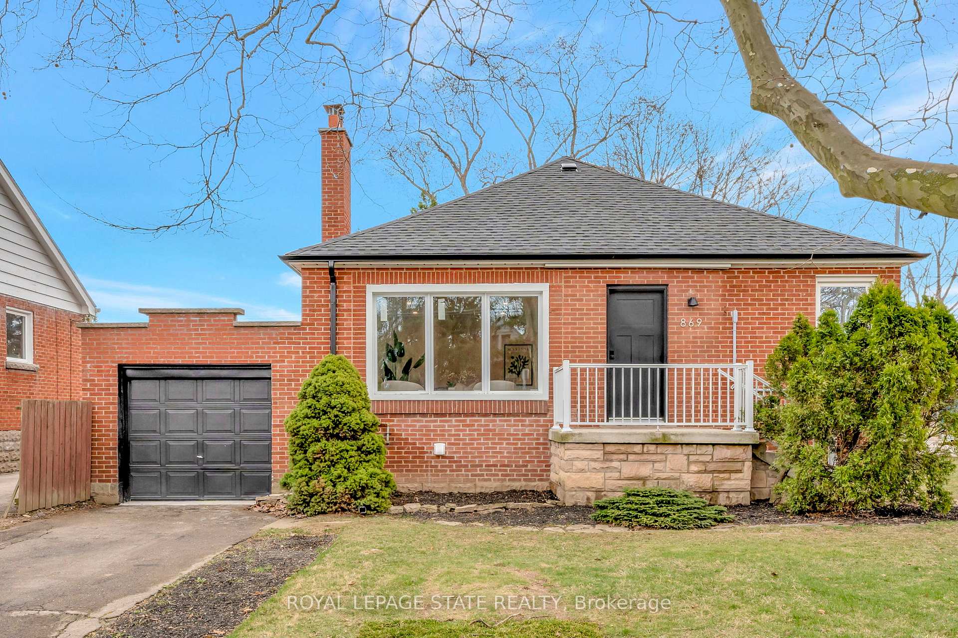 Photo 1 of 869 Garth Street, Hamilton, Buchanan — HOMEH