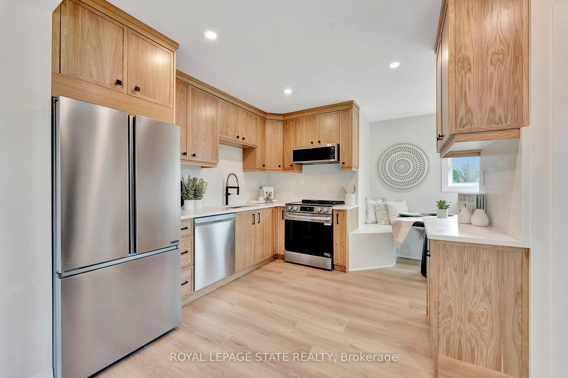 Photo 6 of 869 Garth Street, Hamilton, Buchanan — HOMEH