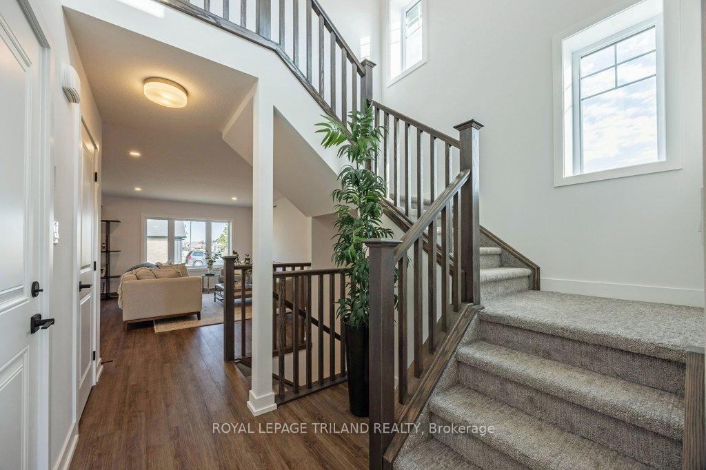 Photo 25 of 57 Silverleaf Path, St. Thomas — HOMEH