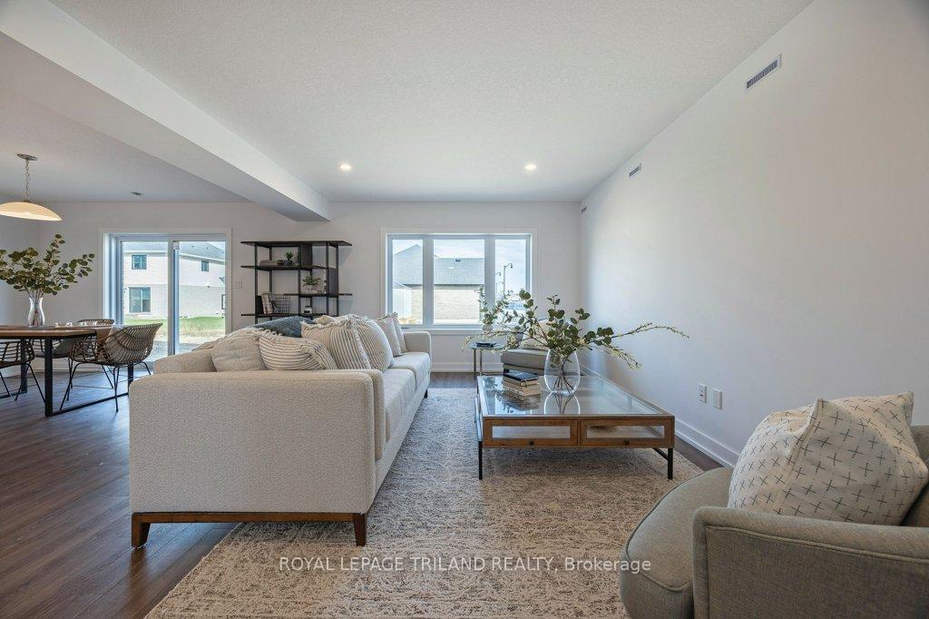 Photo 8 of 57 Silverleaf Path, St. Thomas — HOMEH