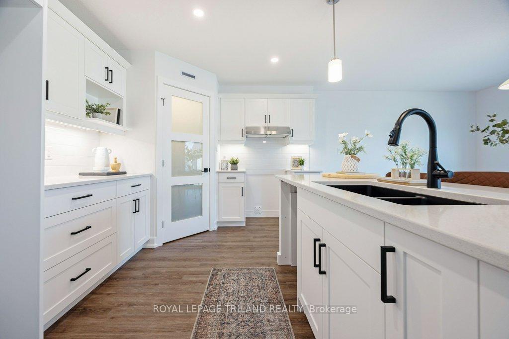 Photo 12 of 57 Silverleaf Path, St. Thomas — HOMEH