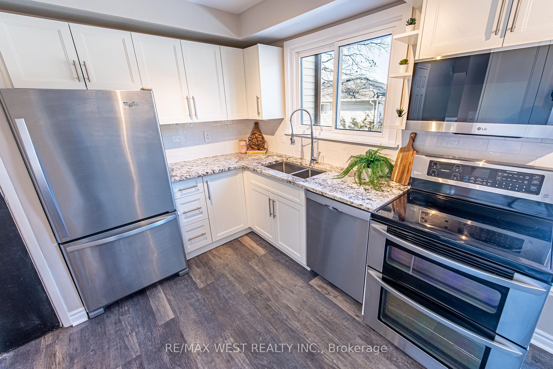 Photo 9 of Unit 26, 222 Pearson Street, Oshawa, O'Neill — HOMEH