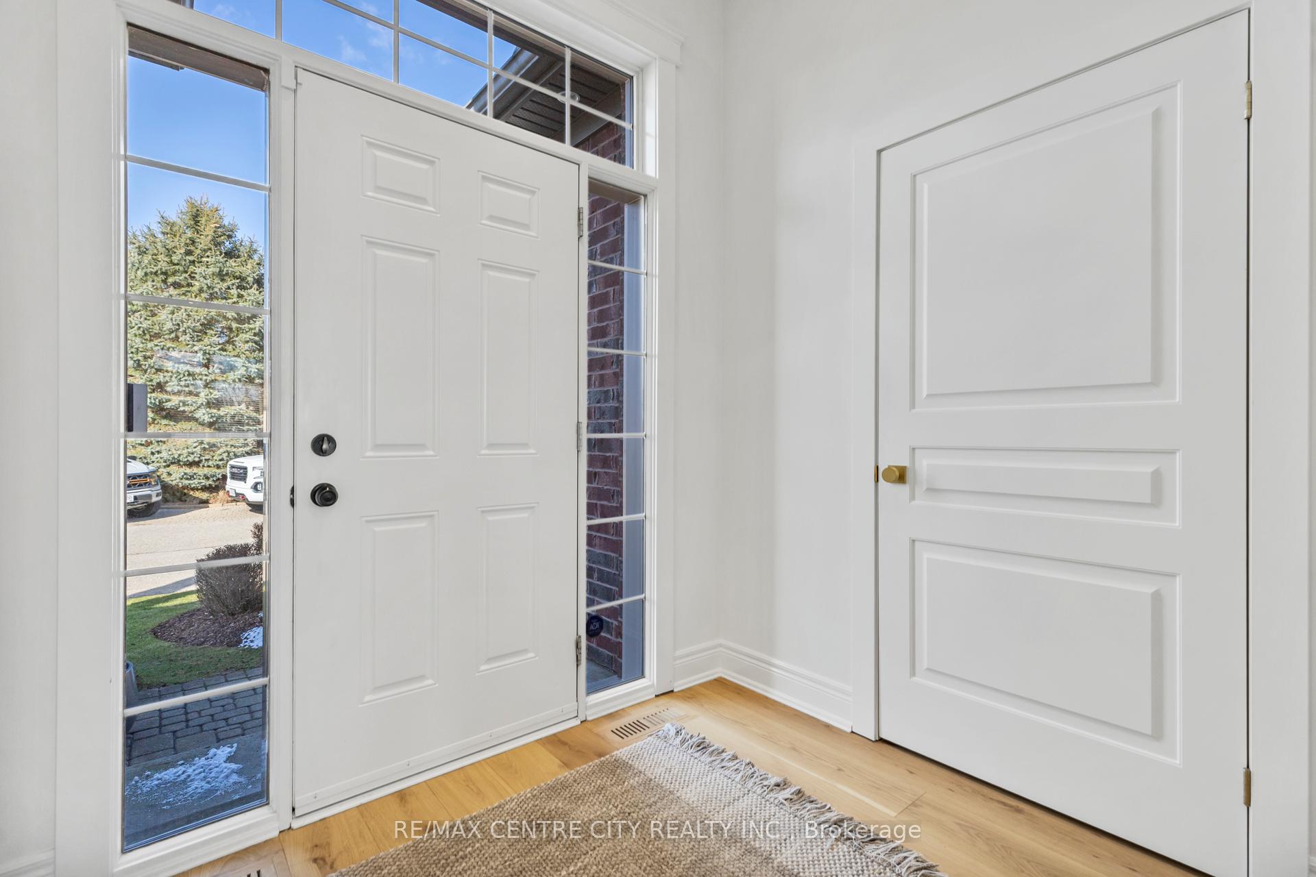 Photo 4 of Unit 6, 140 Stanley Street, St. Thomas — HOMEH