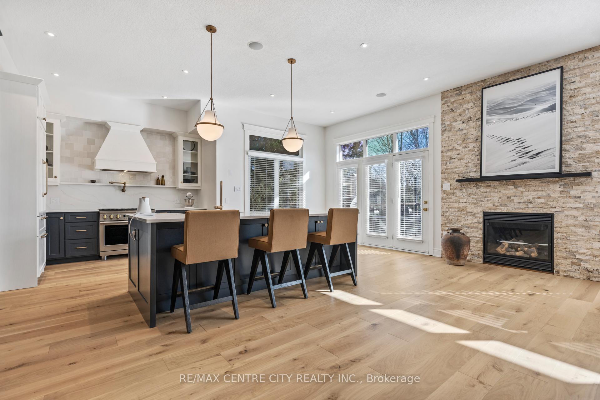 Photo 7 of Unit 6, 140 Stanley Street, St. Thomas — HOMEH