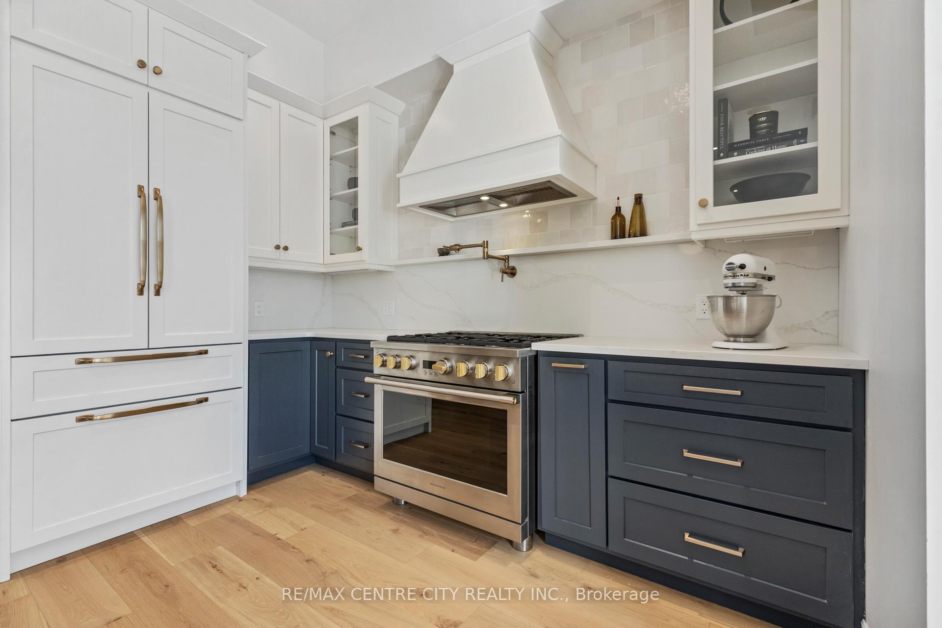 Photo 9 of Unit 6, 140 Stanley Street, St. Thomas — HOMEH