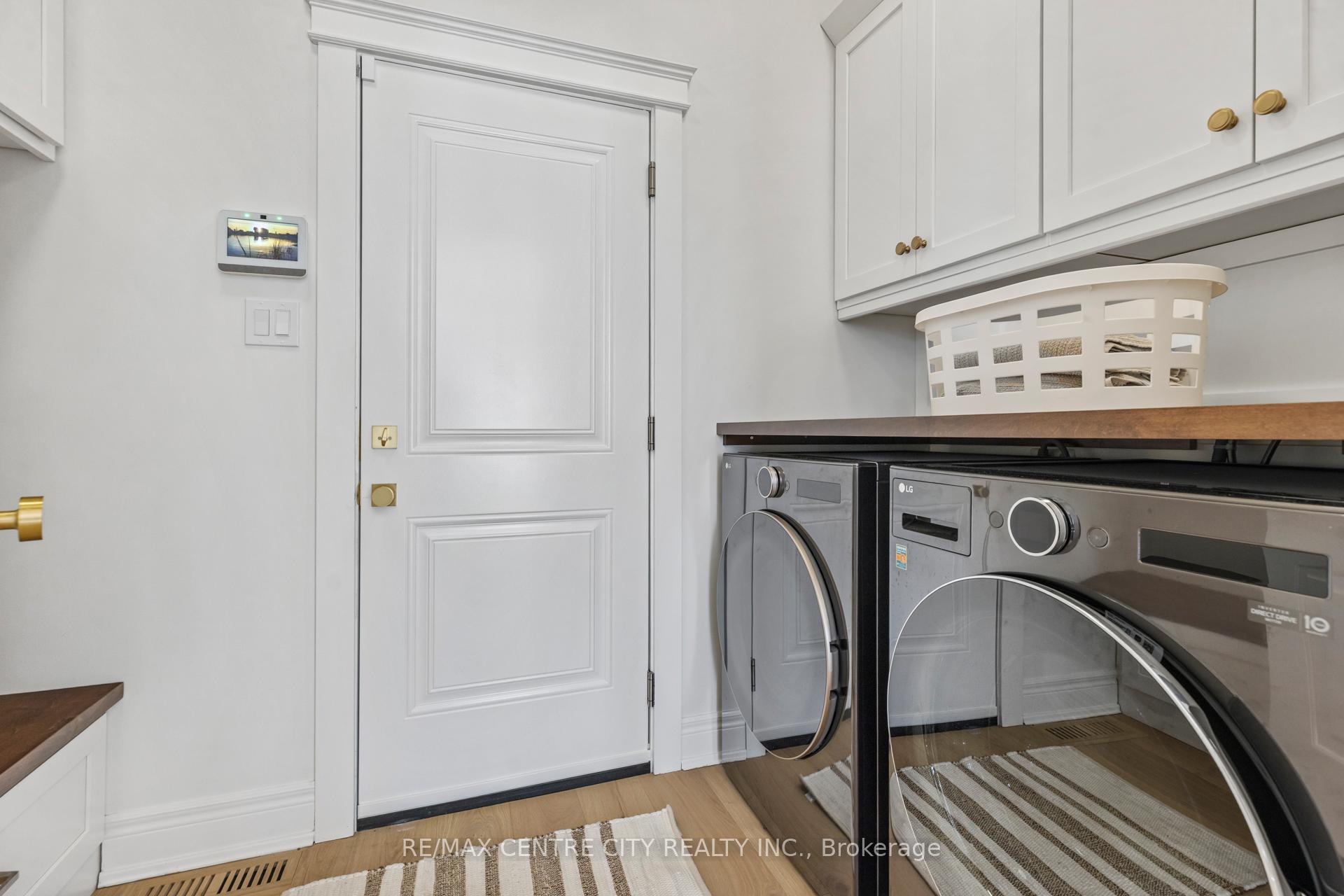 Photo 12 of Unit 6, 140 Stanley Street, St. Thomas — HOMEH