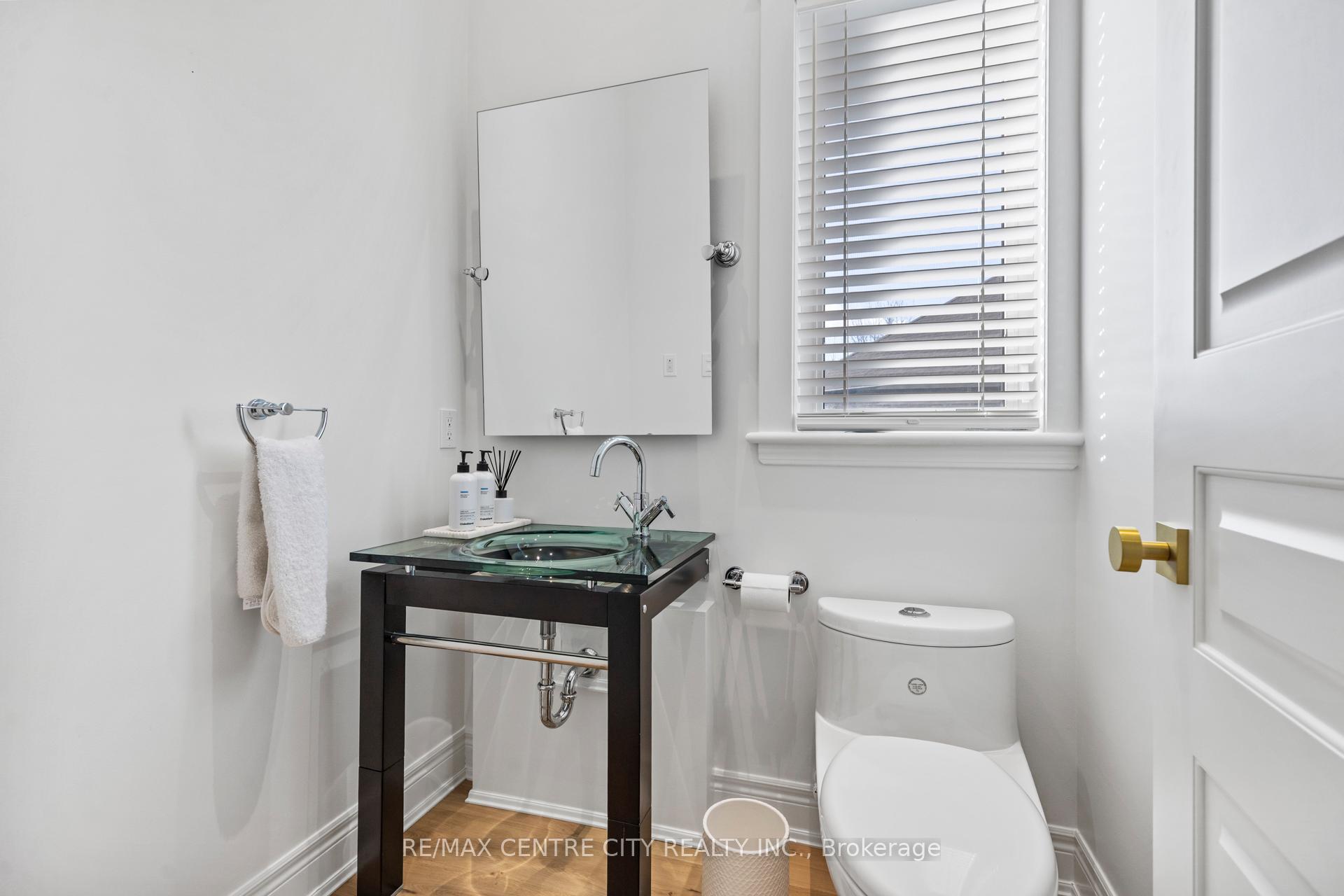 Photo 21 of Unit 6, 140 Stanley Street, St. Thomas — HOMEH