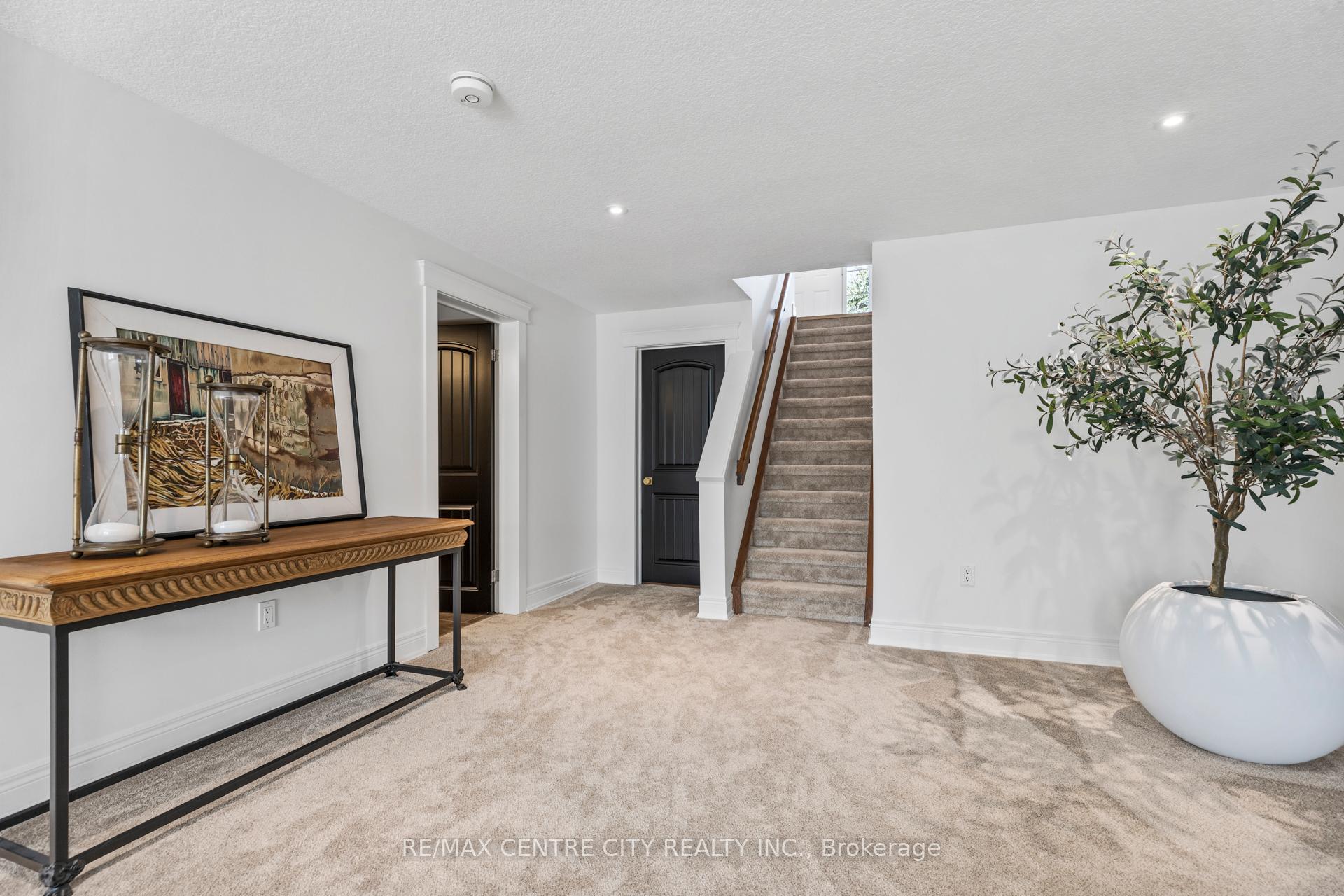 Photo 22 of Unit 6, 140 Stanley Street, St. Thomas — HOMEH