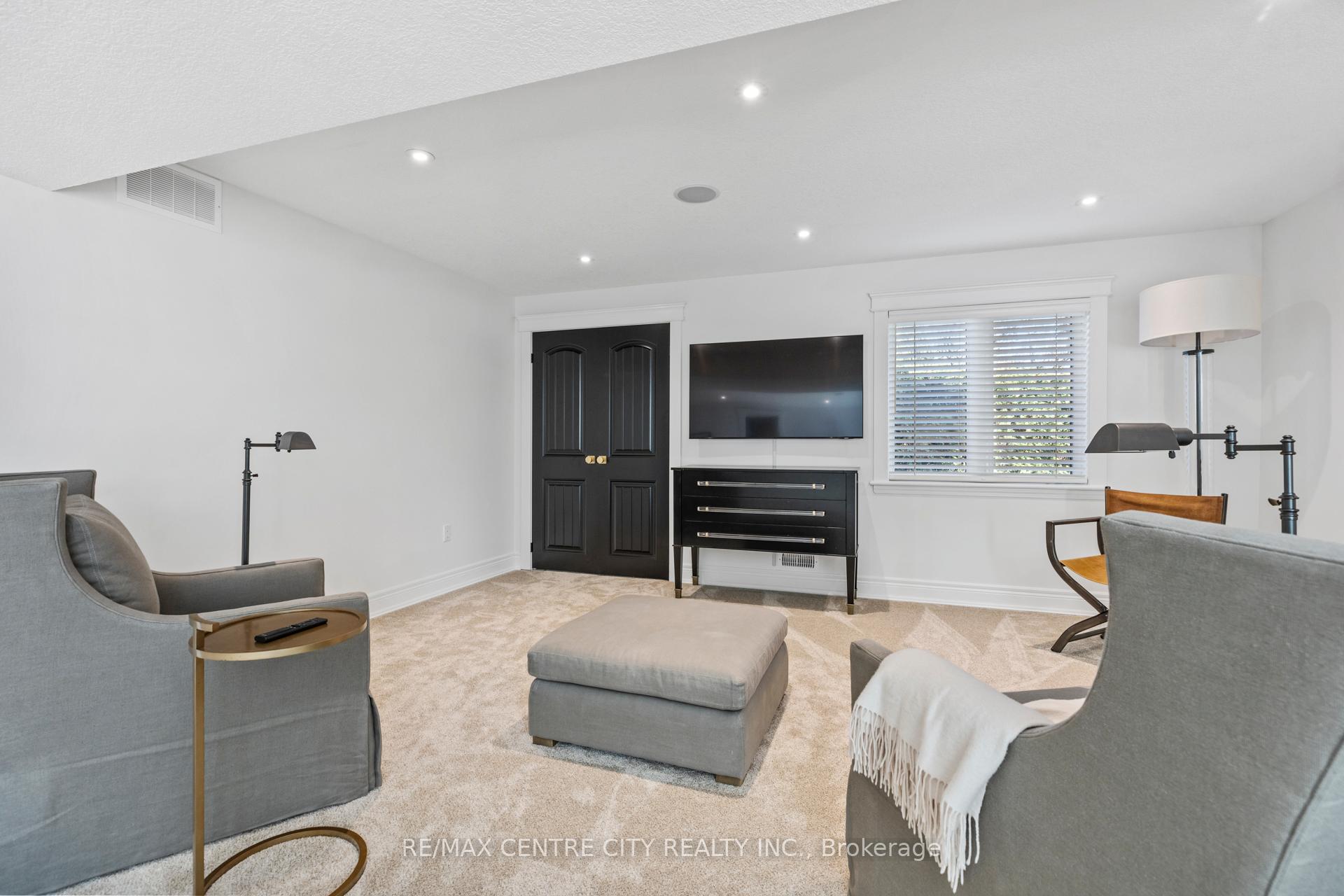Photo 24 of Unit 6, 140 Stanley Street, St. Thomas — HOMEH
