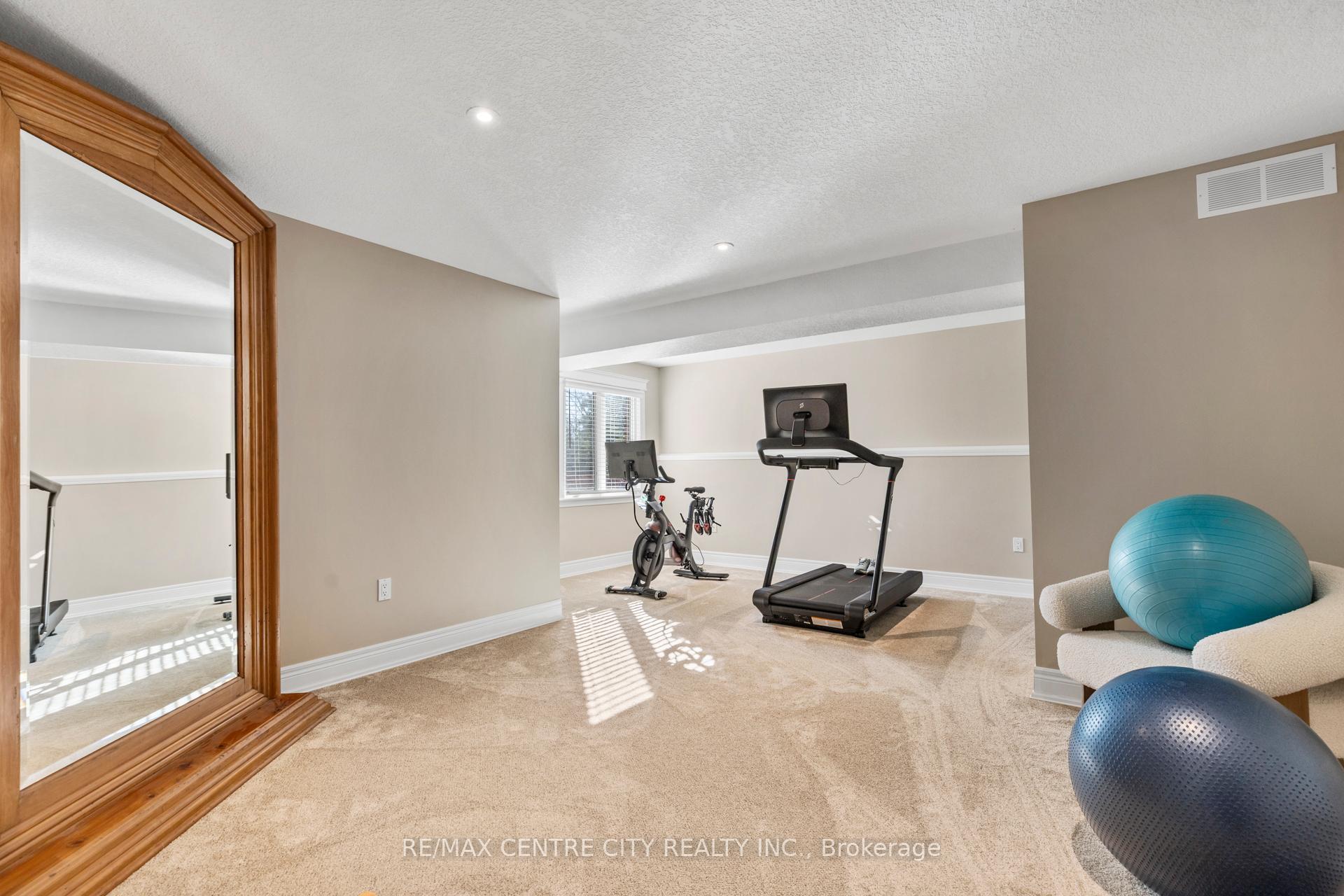 Photo 25 of Unit 6, 140 Stanley Street, St. Thomas — HOMEH