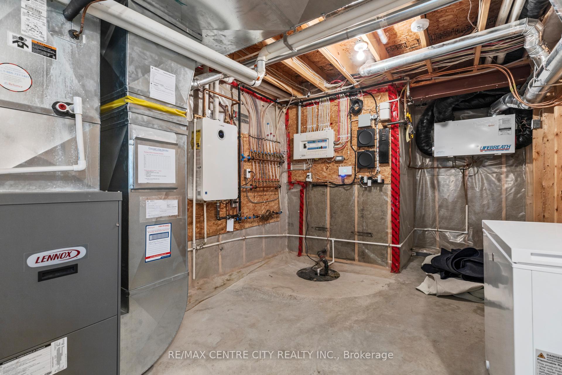 Photo 29 of Unit 6, 140 Stanley Street, St. Thomas — HOMEH