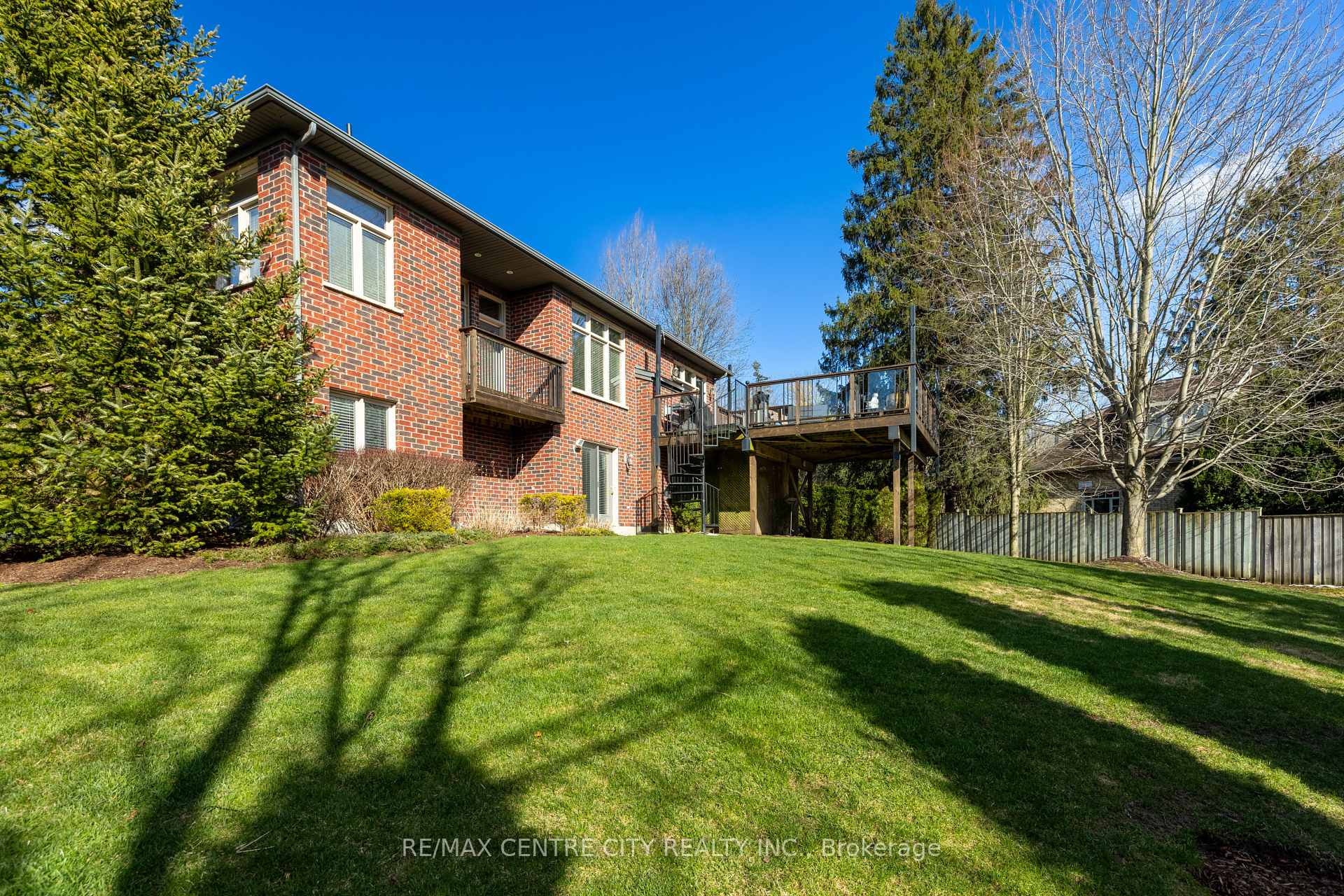 Photo 30 of Unit 6, 140 Stanley Street, St. Thomas — HOMEH