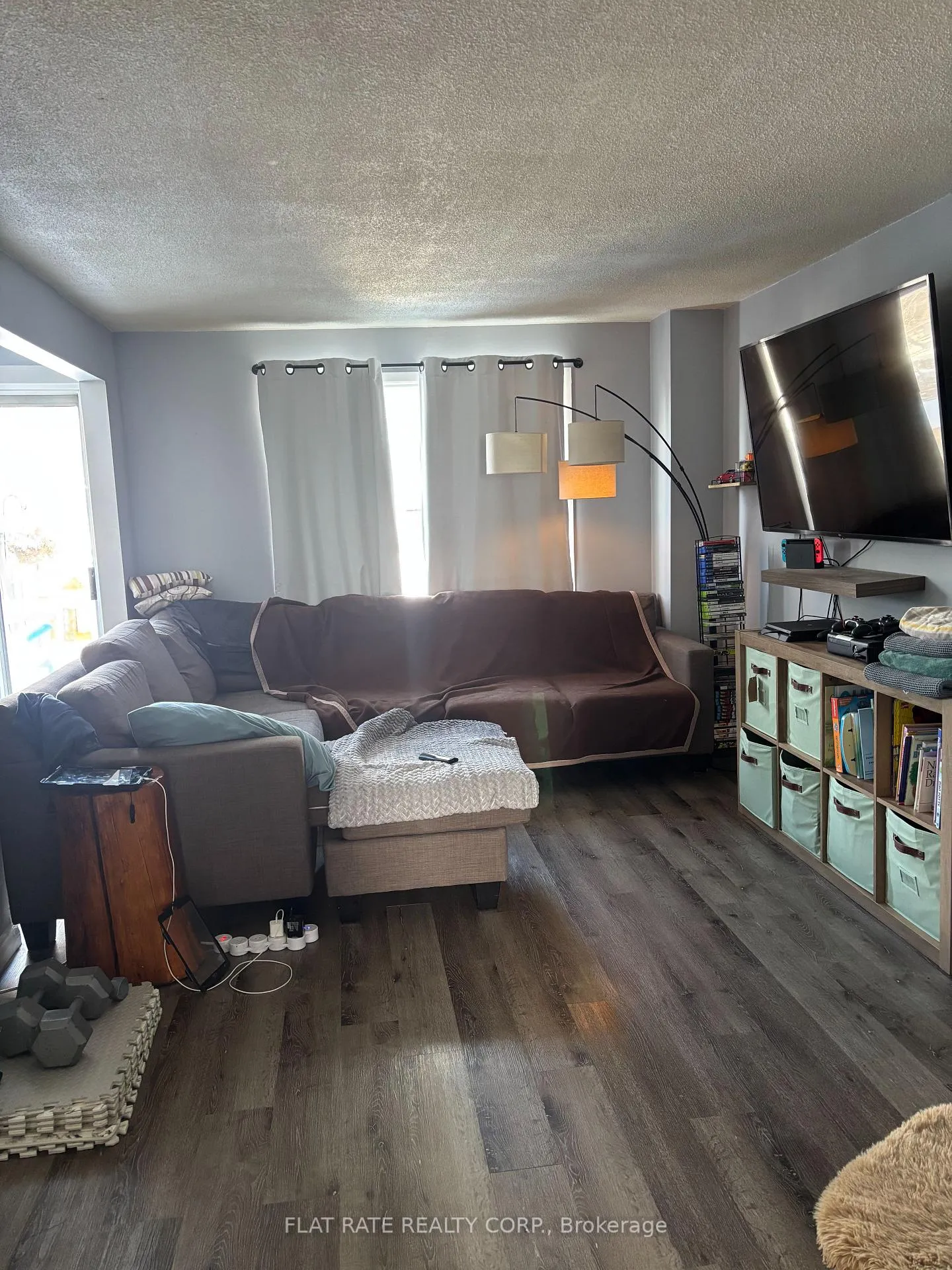 Photo 3 of 2153 Walker Avenue, Peterborough, Ashburnham Ward 4 — HOMEH