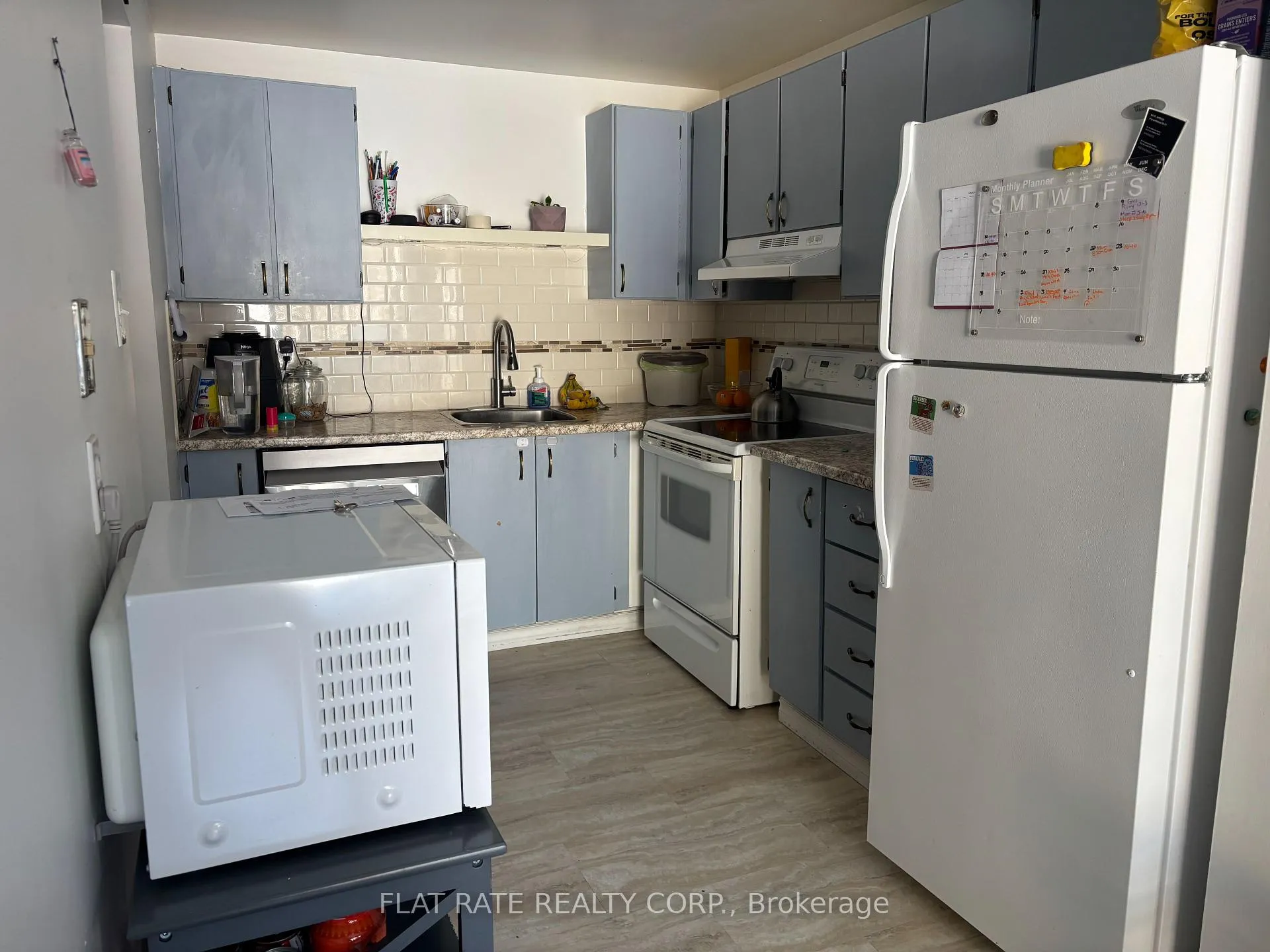Photo 7 of 2153 Walker Avenue, Peterborough, Ashburnham Ward 4 — HOMEH