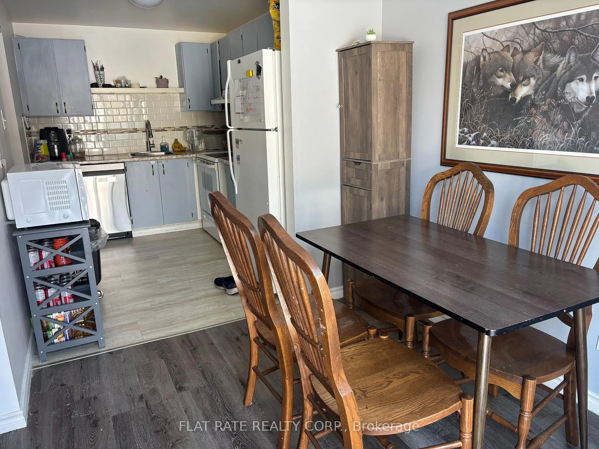Photo 11 of 2153 Walker Avenue, Peterborough, Ashburnham Ward 4 — HOMEH