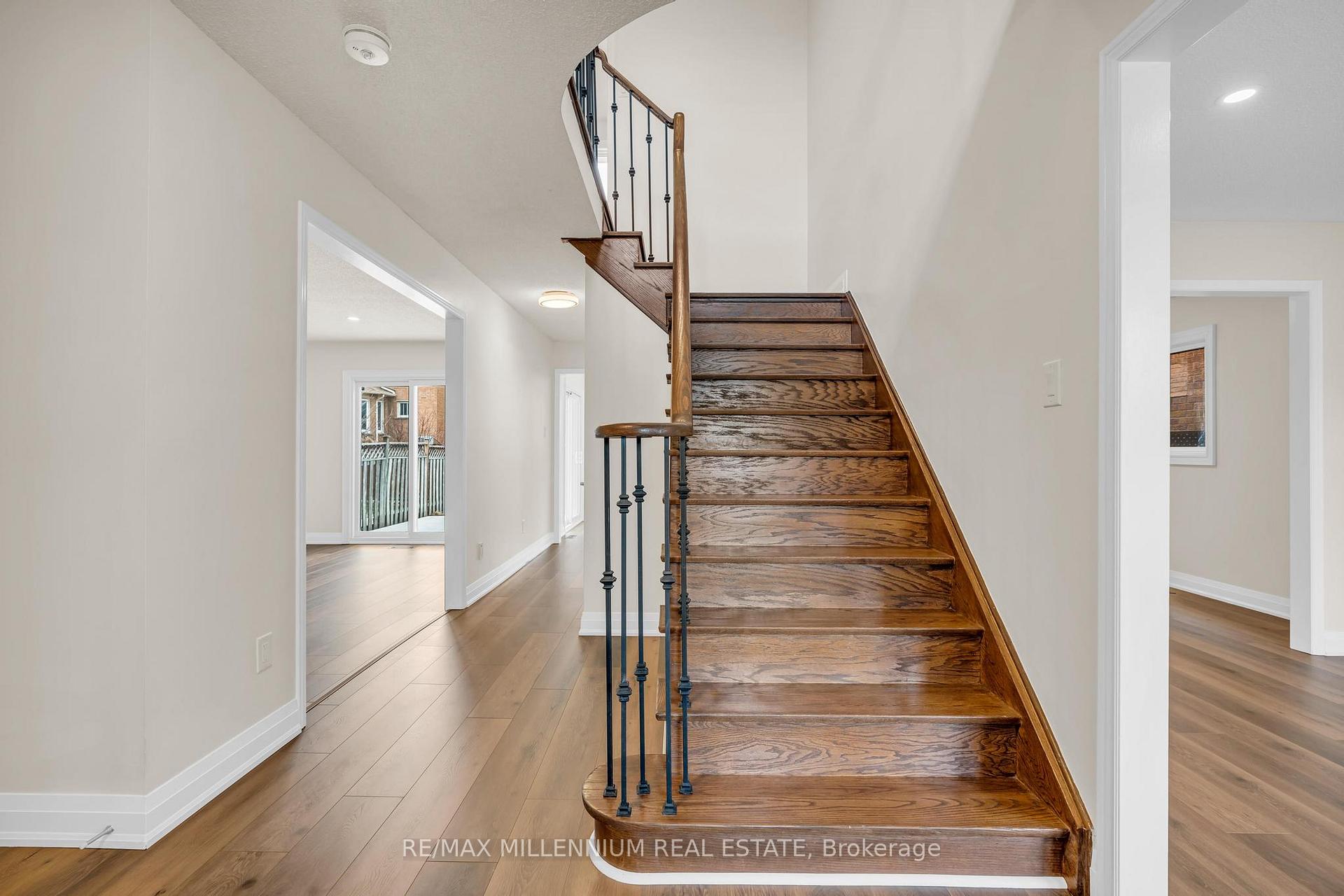 Photo 9 of 64 Allenhead Crescent NE, Brampton, Heart Lake East — HOMEH