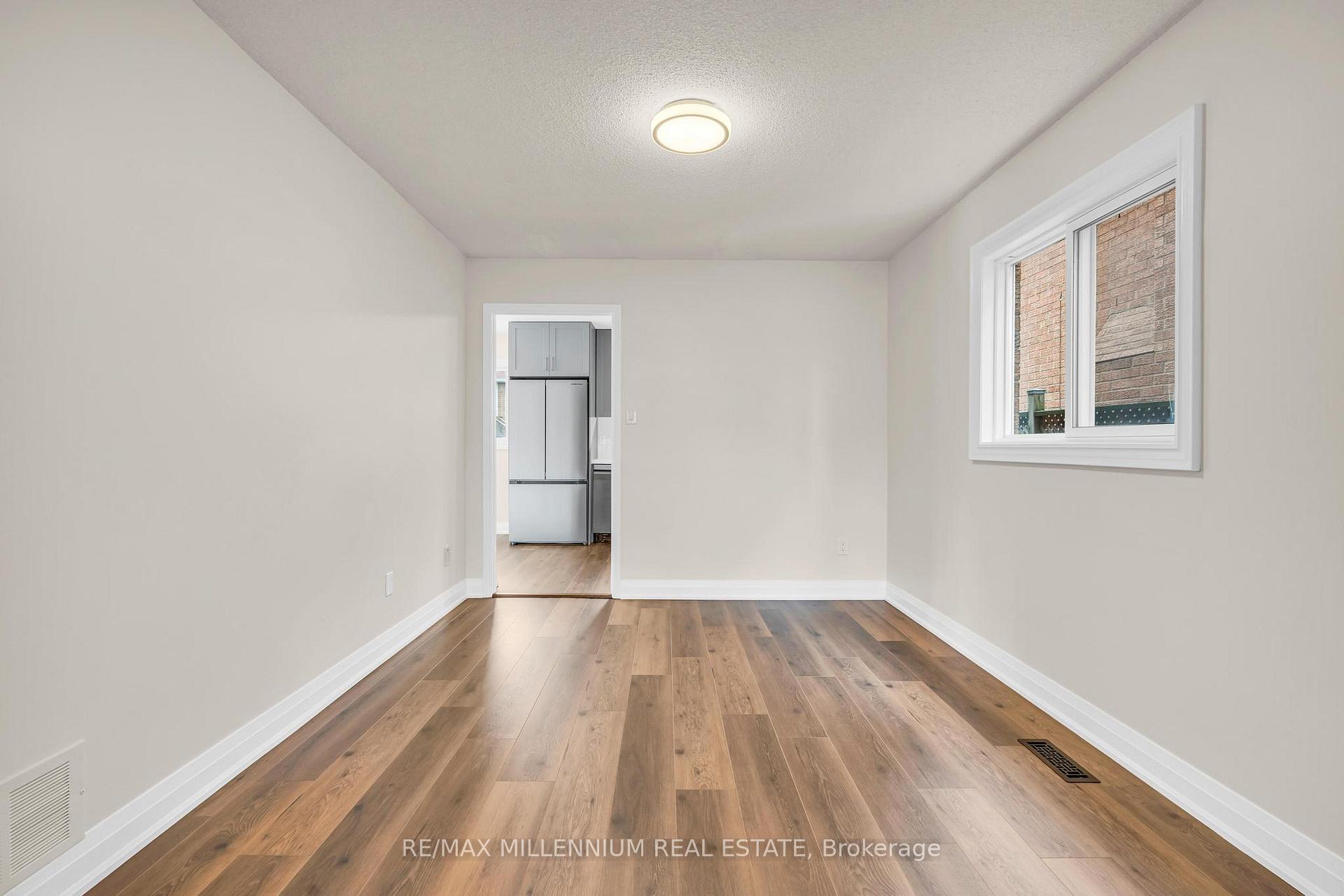 Photo 12 of 64 Allenhead Crescent NE, Brampton, Heart Lake East — HOMEH
