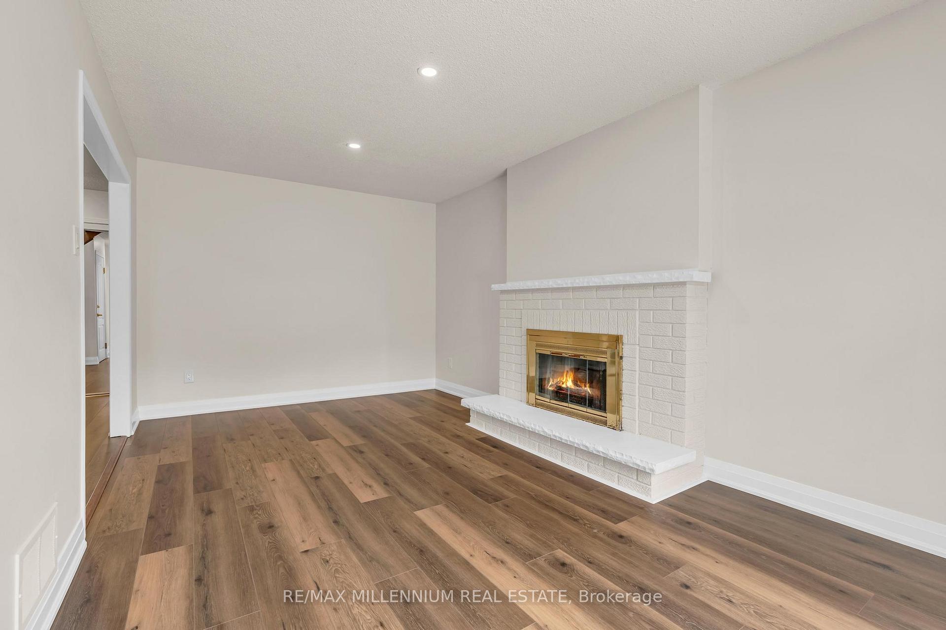 Photo 15 of 64 Allenhead Crescent NE, Brampton, Heart Lake East — HOMEH