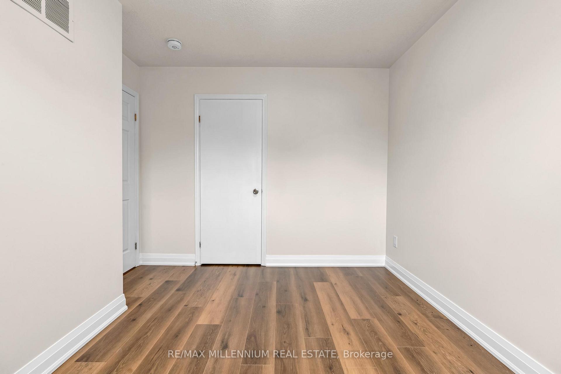 Photo 32 of 64 Allenhead Crescent NE, Brampton, Heart Lake East — HOMEH