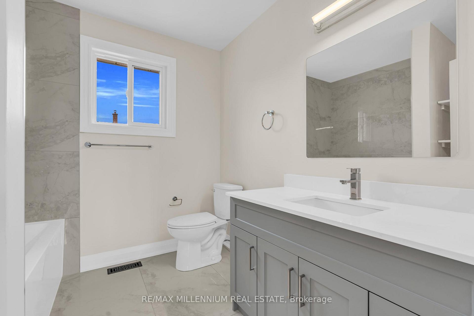Photo 33 of 64 Allenhead Crescent NE, Brampton, Heart Lake East — HOMEH