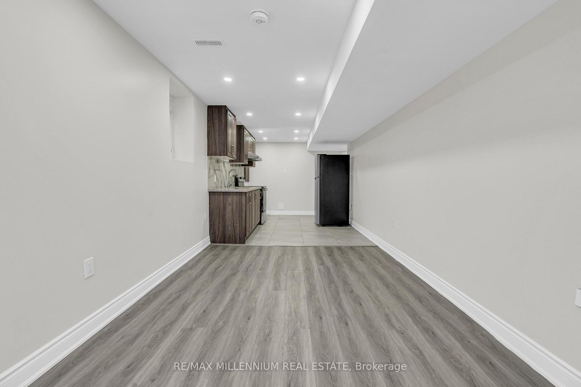 Photo 38 of 64 Allenhead Crescent NE, Brampton, Heart Lake East — HOMEH