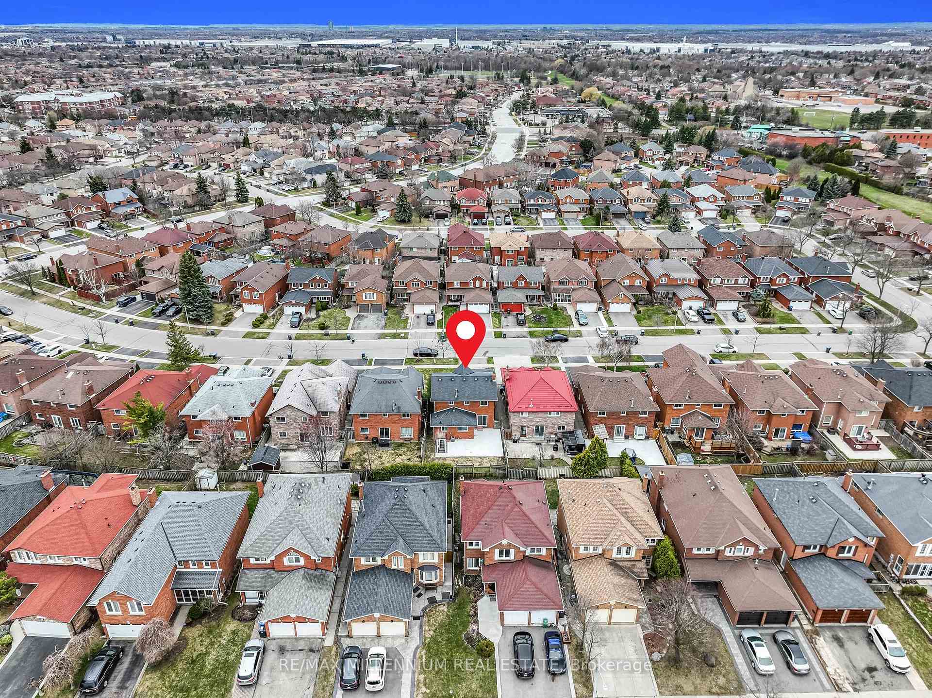Photo 59 of 64 Allenhead Crescent NE, Brampton, Heart Lake East — HOMEH