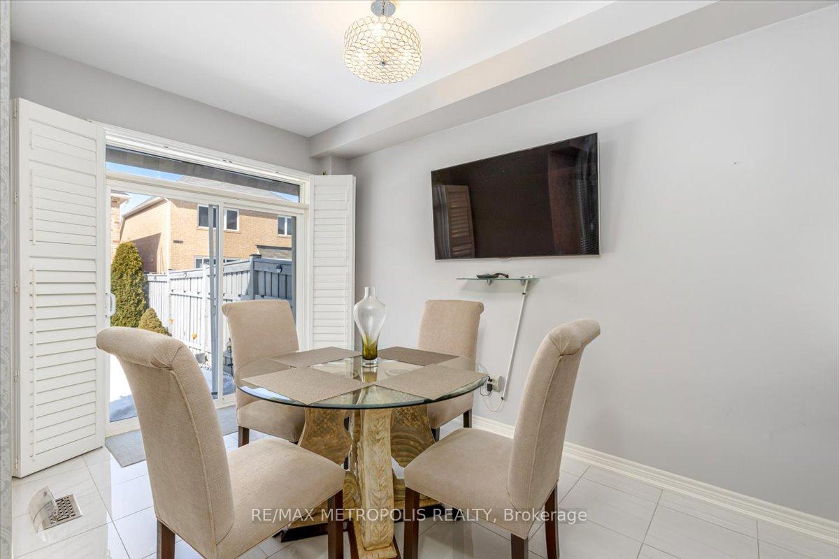 Photo 12 of 101 Lesabre Crescent, Brampton, Bram East — HOMEH