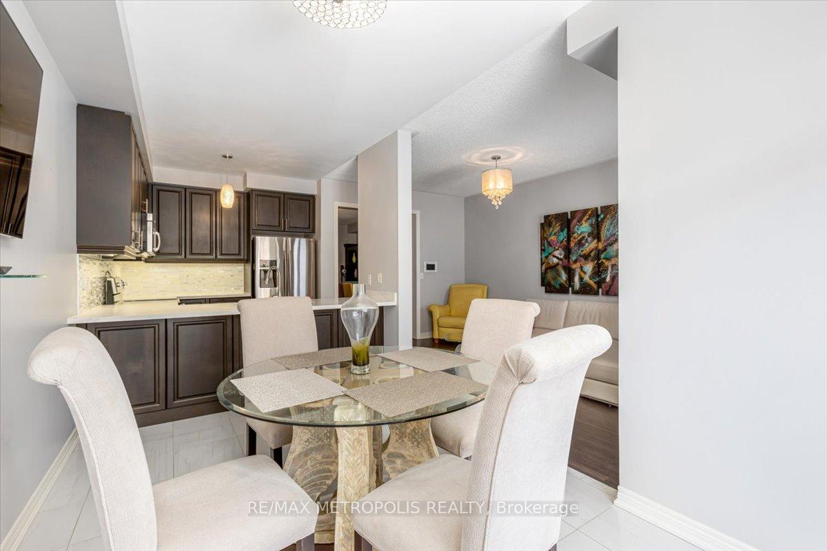 Photo 13 of 101 Lesabre Crescent, Brampton, Bram East — HOMEH