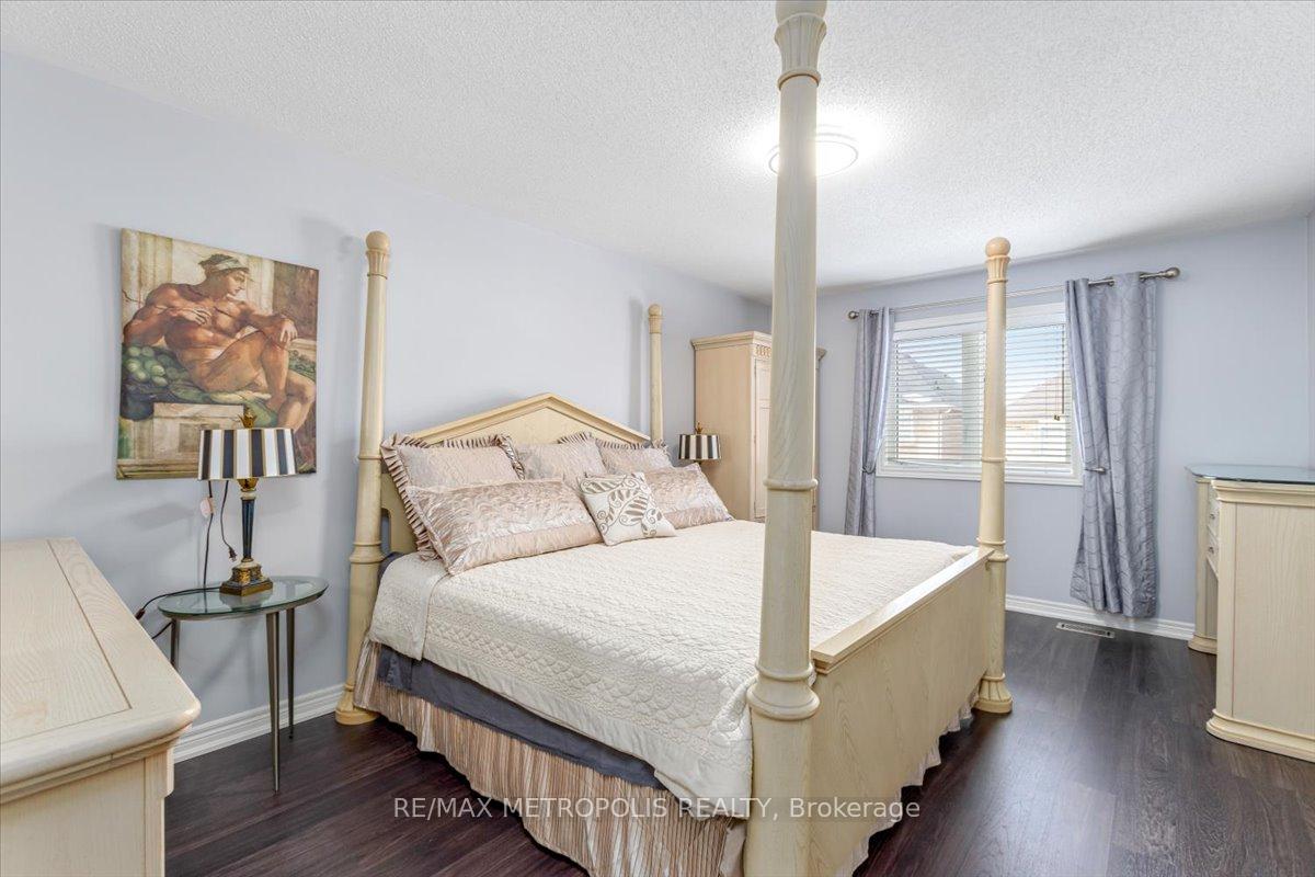 Photo 16 of 101 Lesabre Crescent, Brampton, Bram East — HOMEH