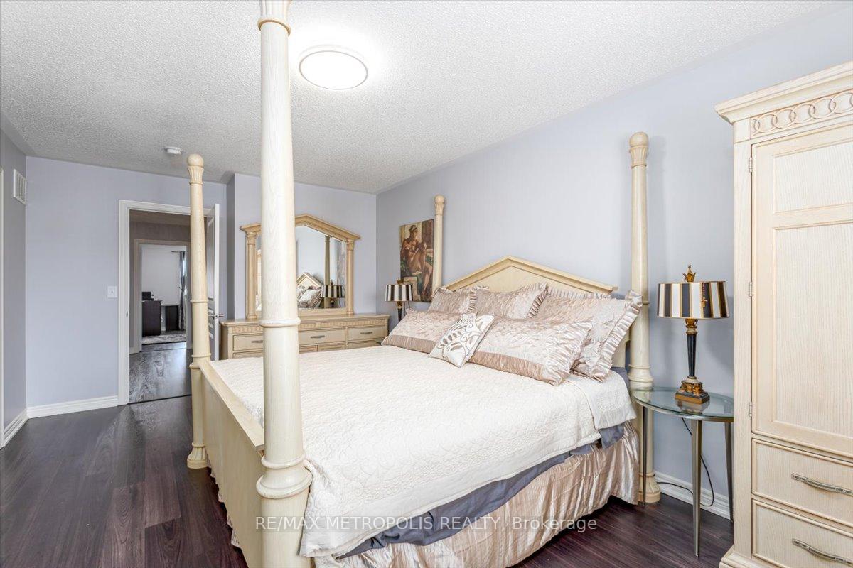 Photo 17 of 101 Lesabre Crescent, Brampton, Bram East — HOMEH