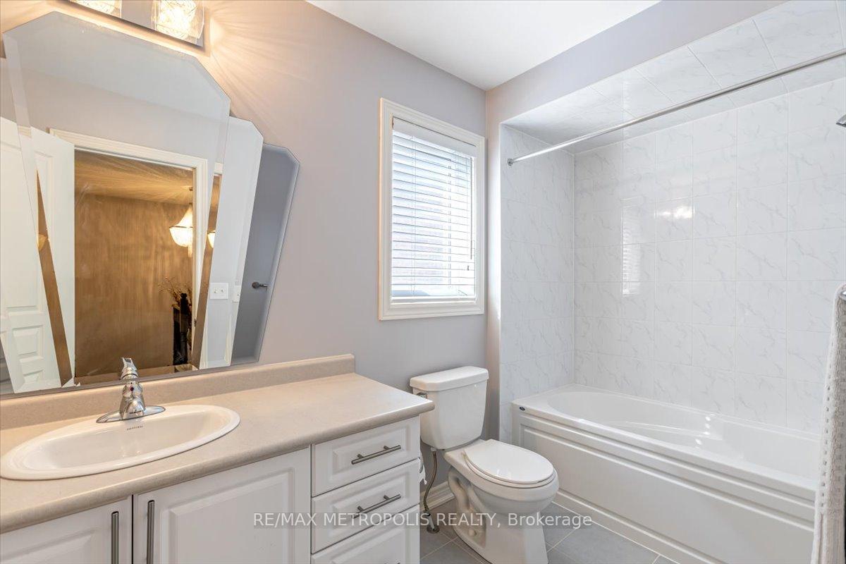 Photo 25 of 101 Lesabre Crescent, Brampton, Bram East — HOMEH