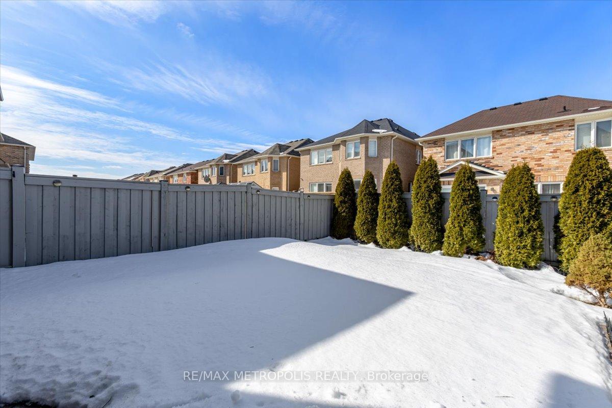 Photo 26 of 101 Lesabre Crescent, Brampton, Bram East — HOMEH