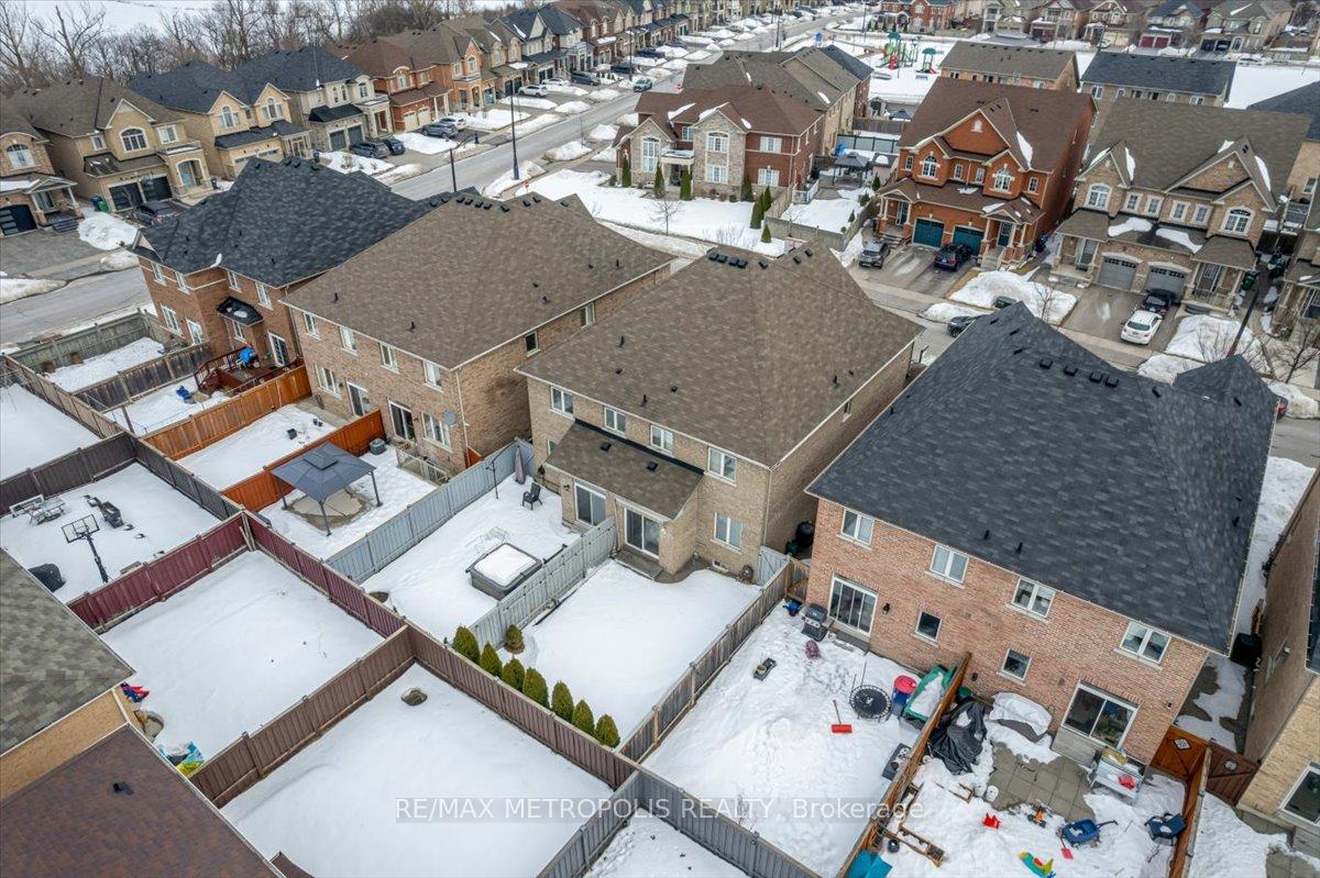 Photo 31 of 101 Lesabre Crescent, Brampton, Bram East — HOMEH