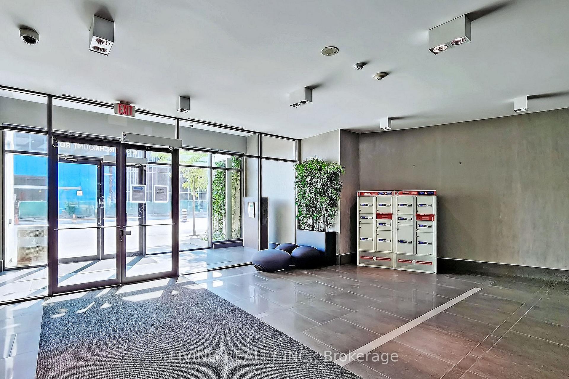 Photo 3 of Unit 1008, 8130 Birchmount Road, Markham, Unionville — HOMEH