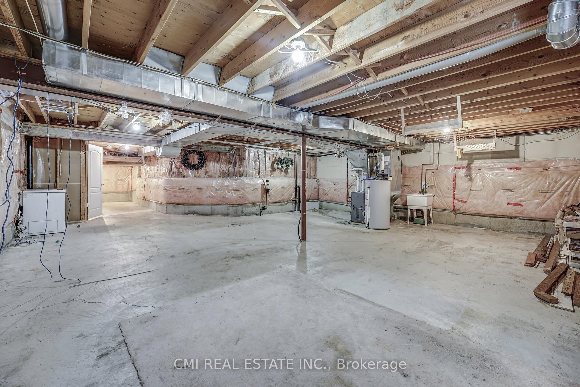 Photo 37 of 54 Rockstep Court, Brampton, Sandringham-Wellington — HOMEH