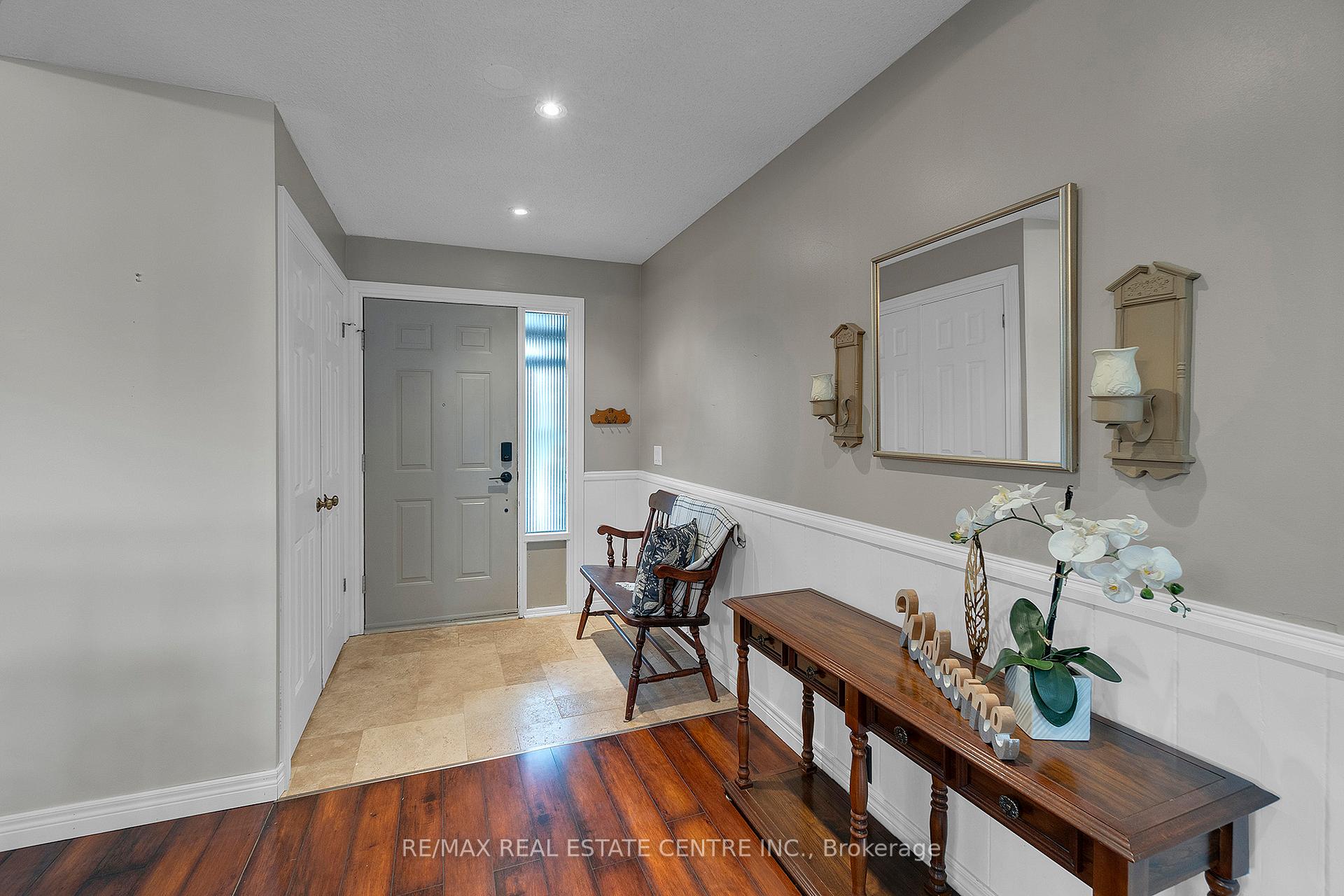Photo 7 of 107 Royal Palm Drive, Brampton, Heart Lake East — HOMEH