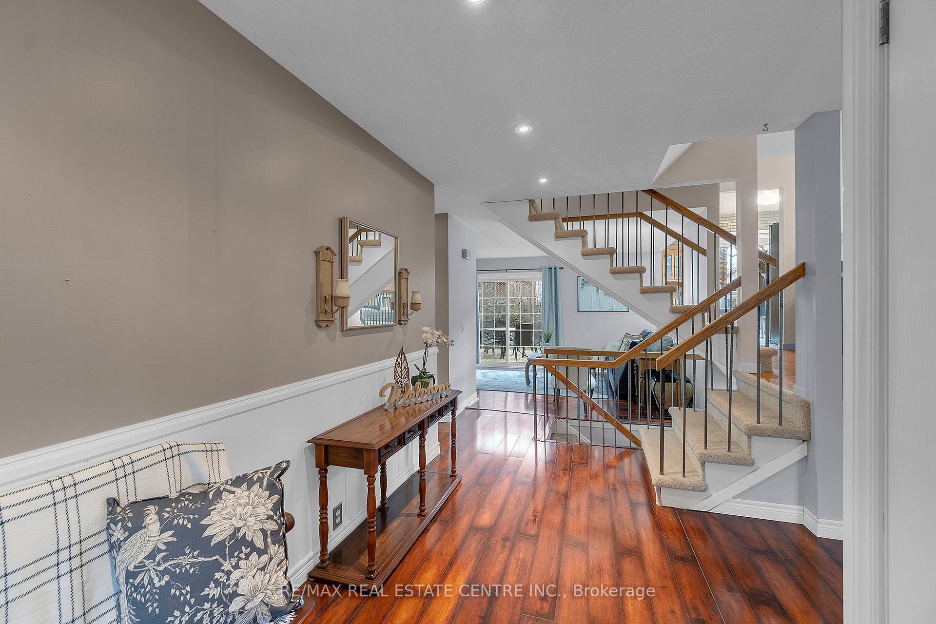 Photo 8 of 107 Royal Palm Drive, Brampton, Heart Lake East — HOMEH