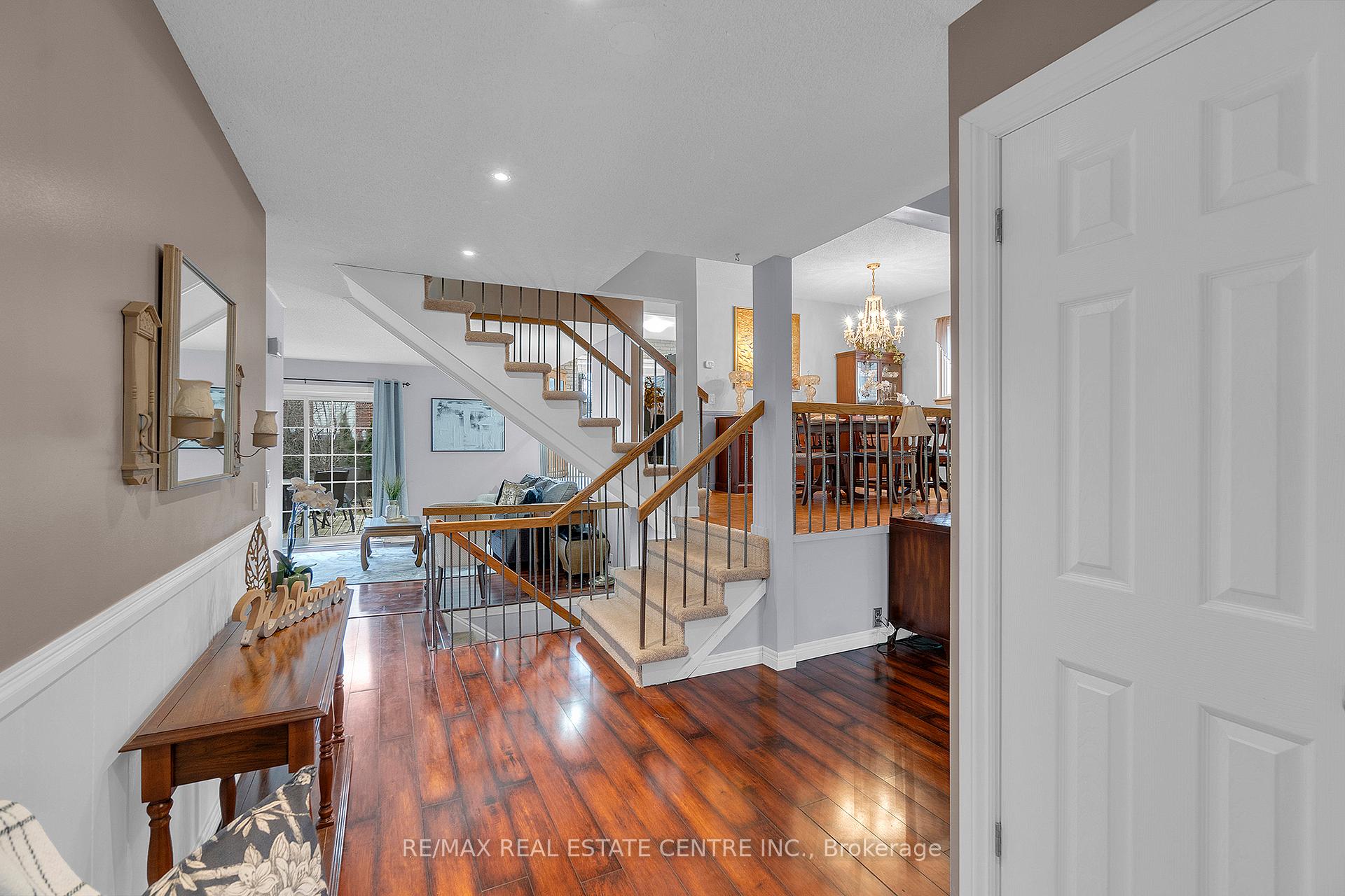Photo 9 of 107 Royal Palm Drive, Brampton, Heart Lake East — HOMEH