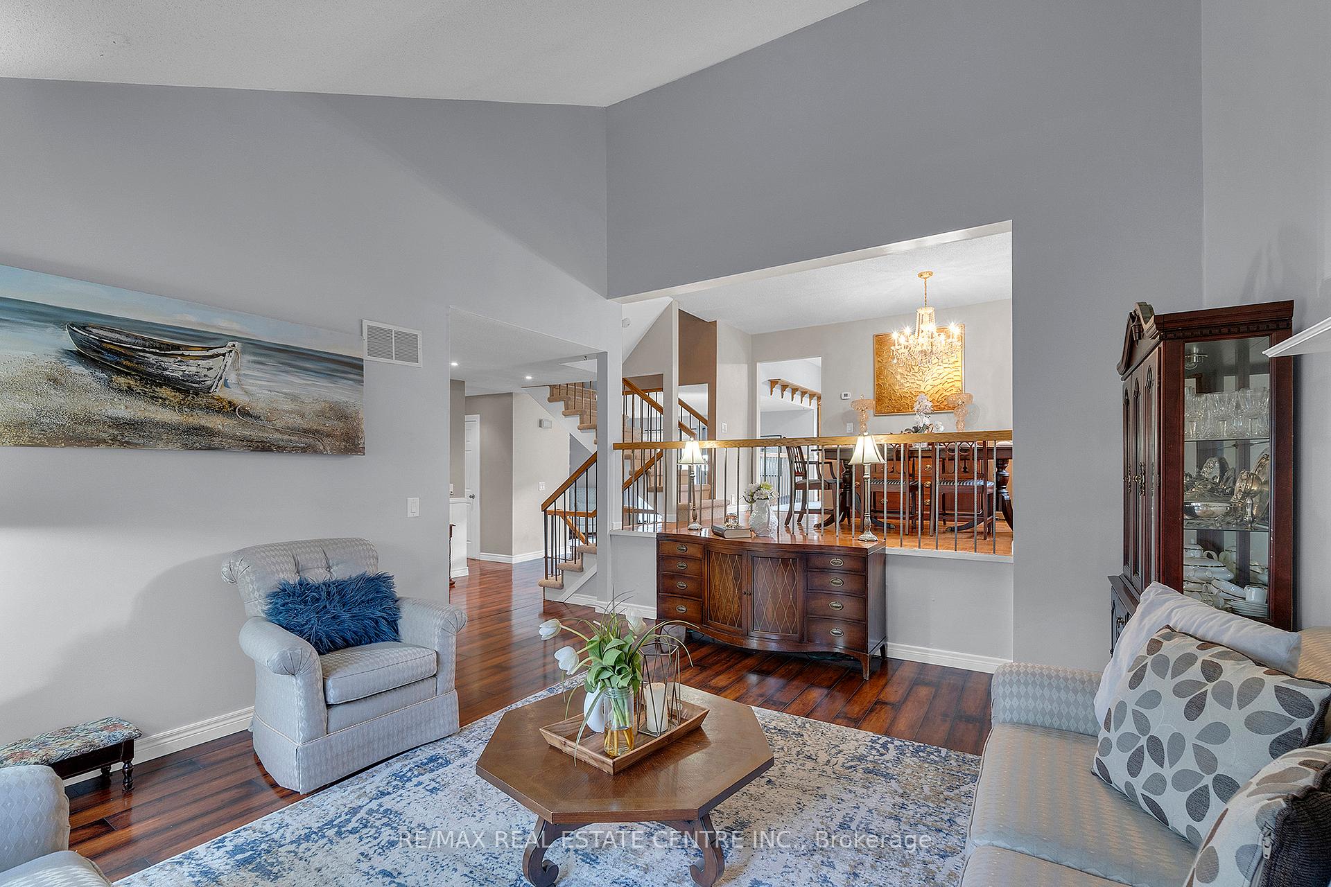 Photo 13 of 107 Royal Palm Drive, Brampton, Heart Lake East — HOMEH