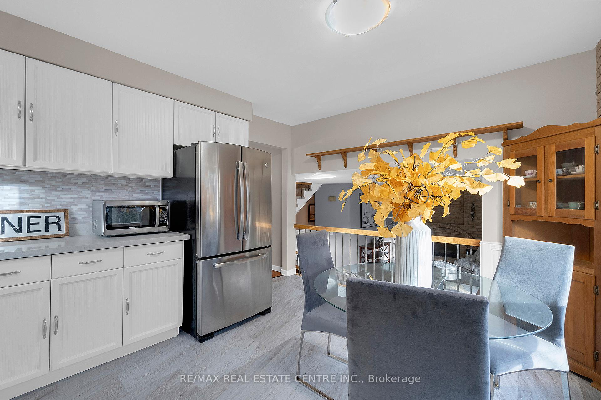 Photo 19 of 107 Royal Palm Drive, Brampton, Heart Lake East — HOMEH