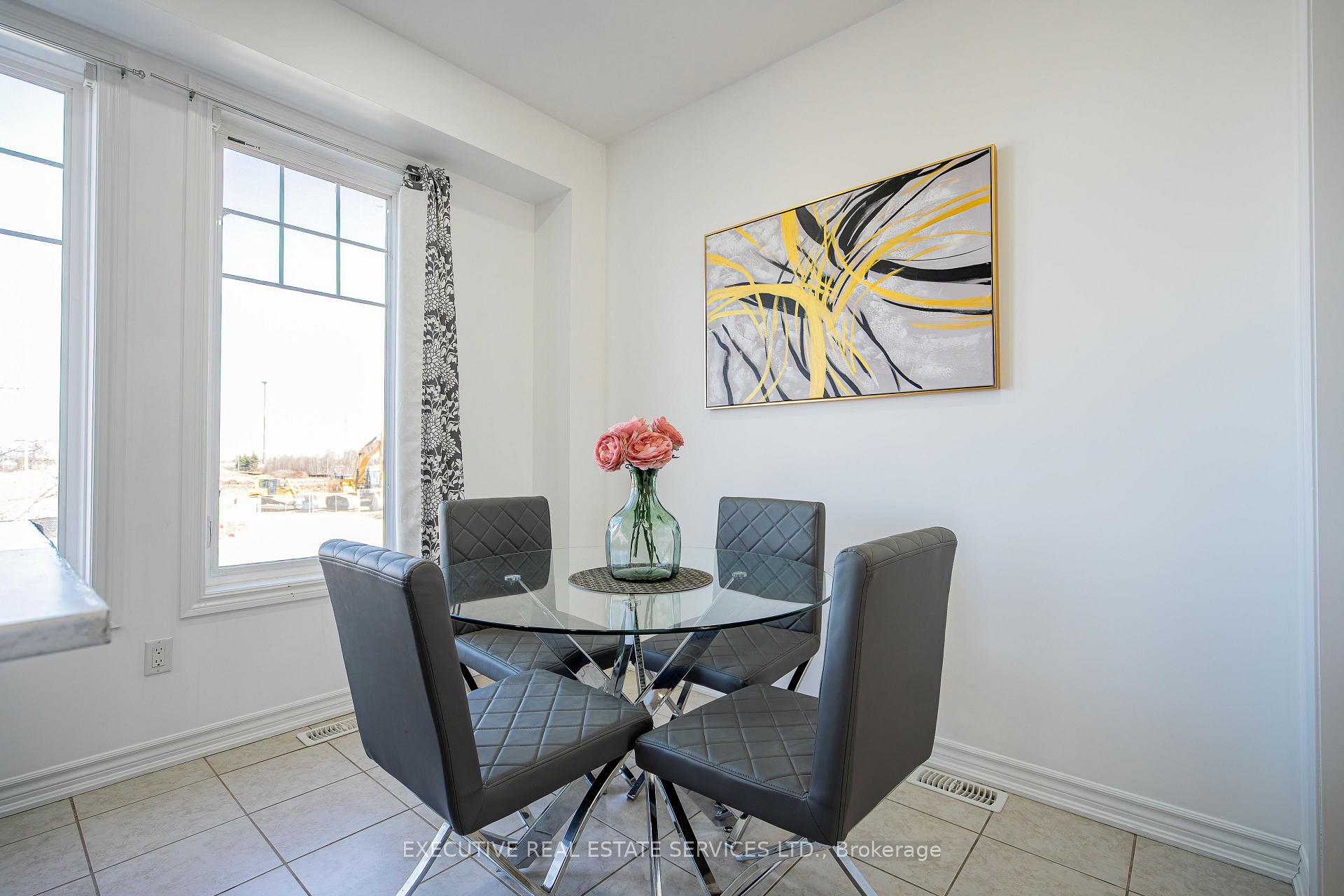 Photo 20 of 110 Magdalene Crescent, Brampton, Heart Lake East — HOMEH