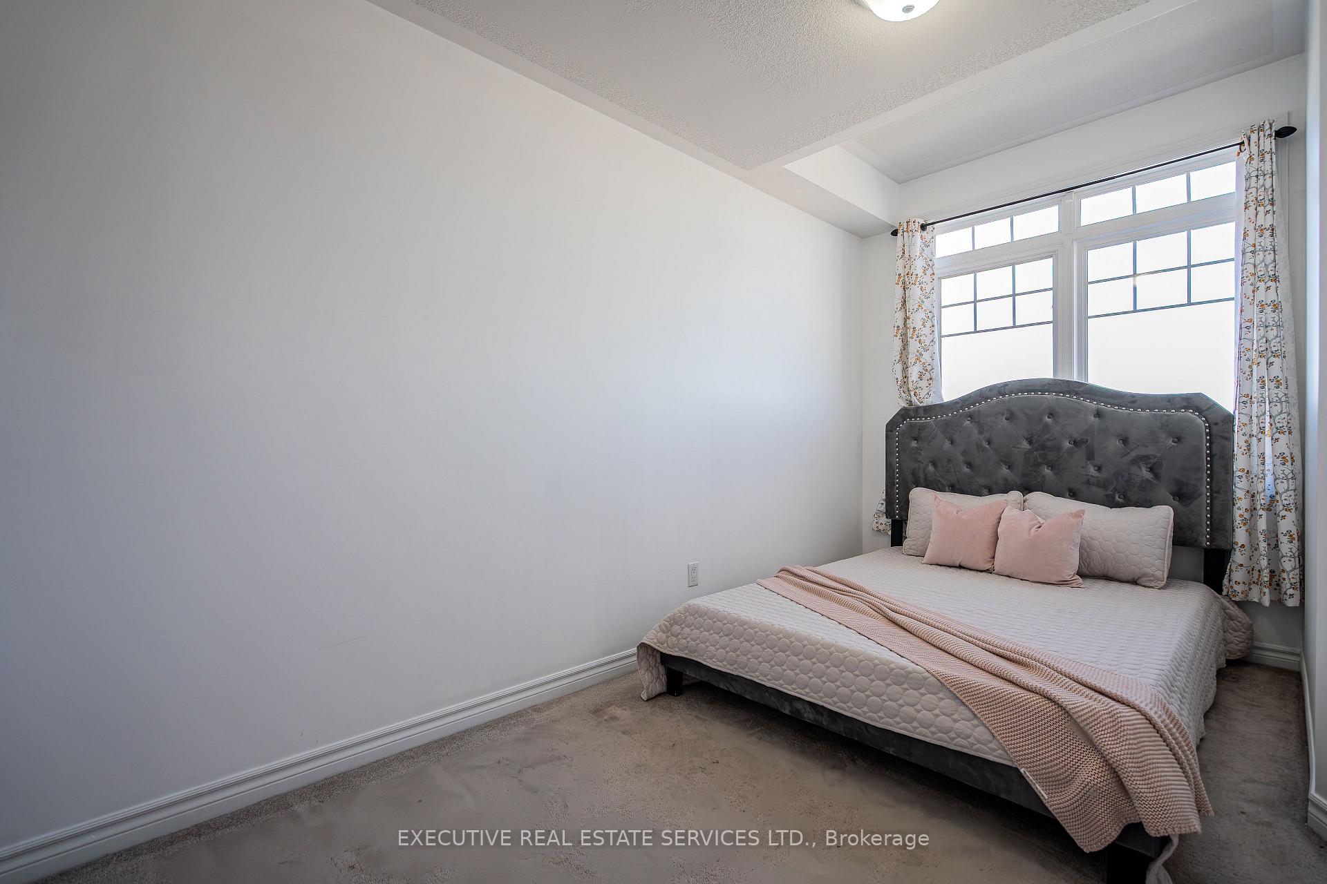 Photo 71 of 110 Magdalene Crescent, Brampton, Heart Lake East — HOMEH