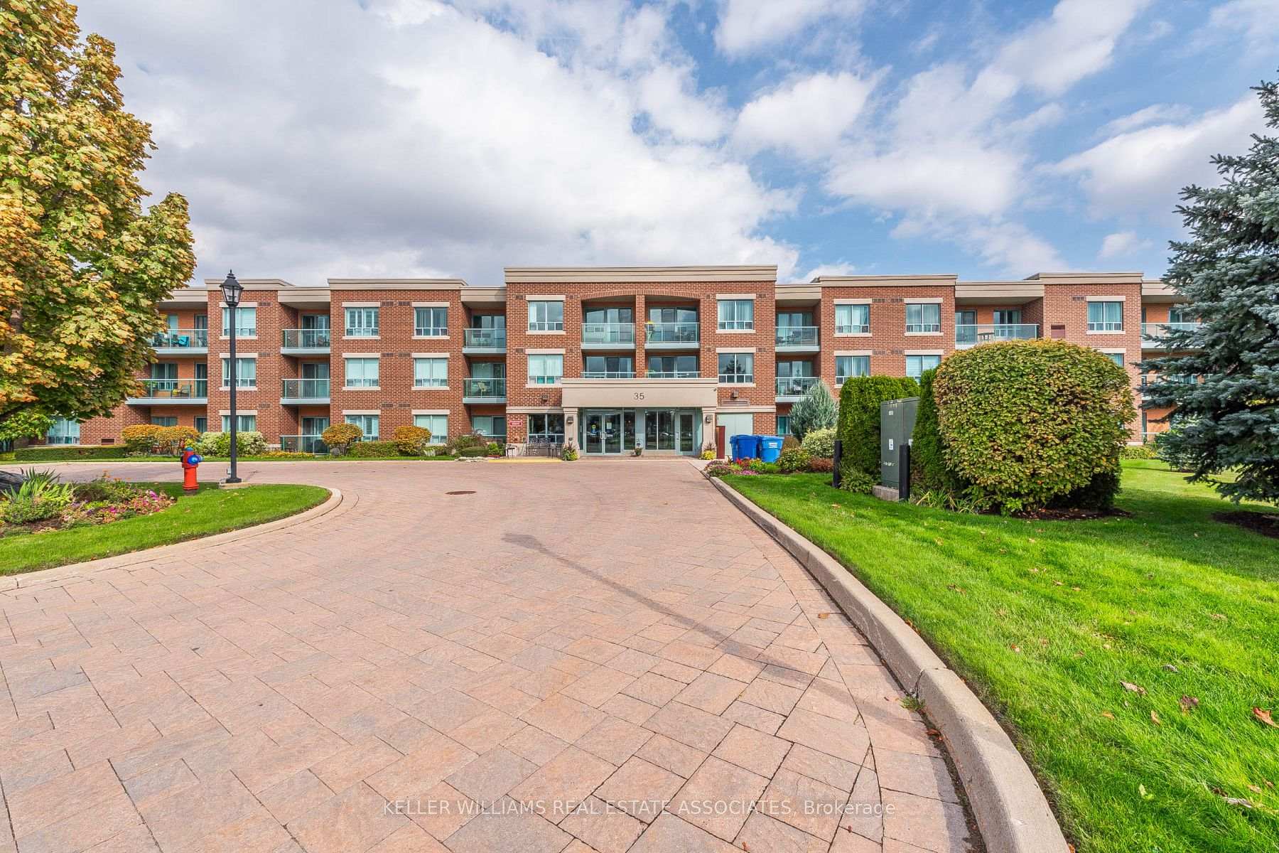 Photo 1 of Unit 208, 35 Via Rosedale, Brampton, Sandringham-Wellington — HOMEH
